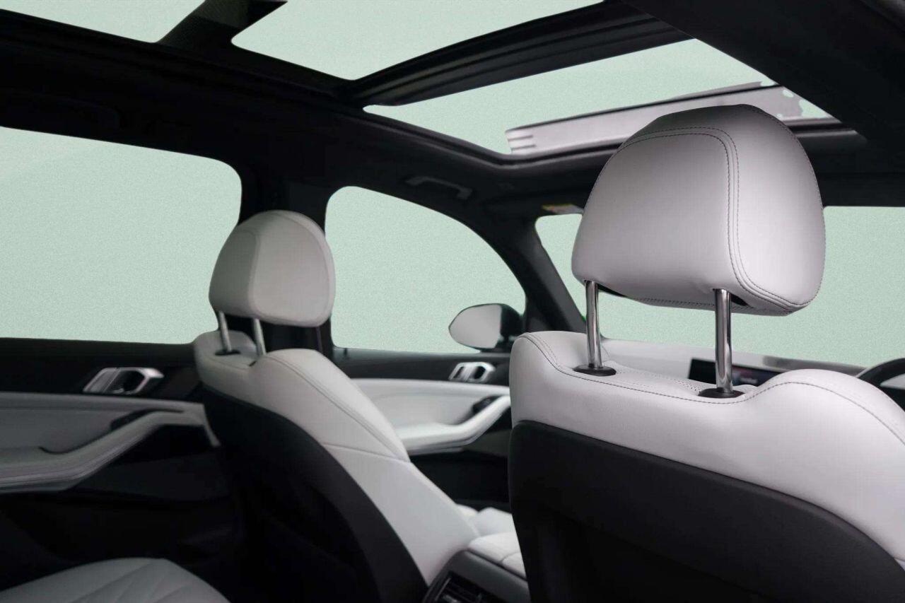BMW X5 view 20
