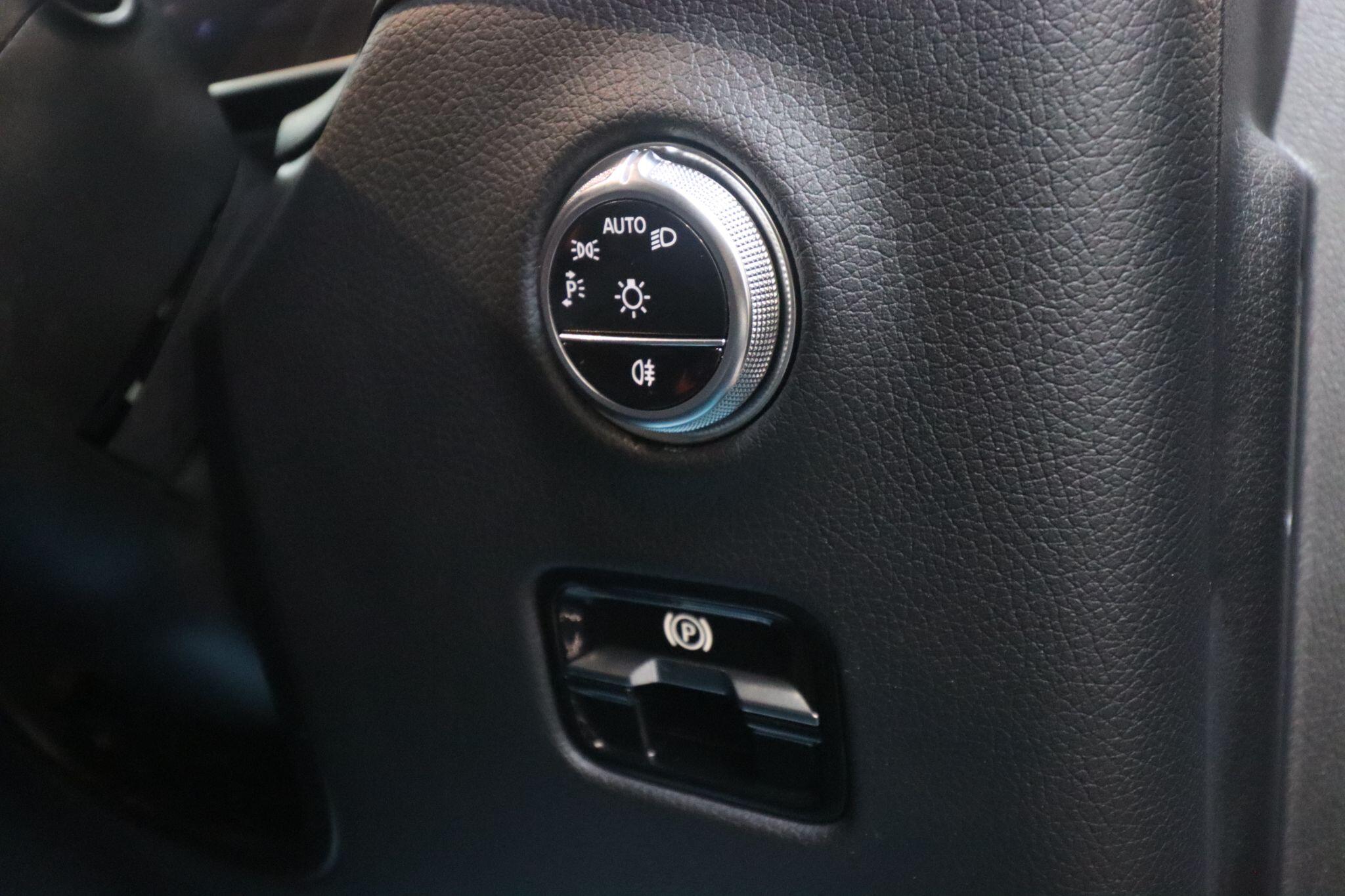 Mercedes-Benz GLC view 20