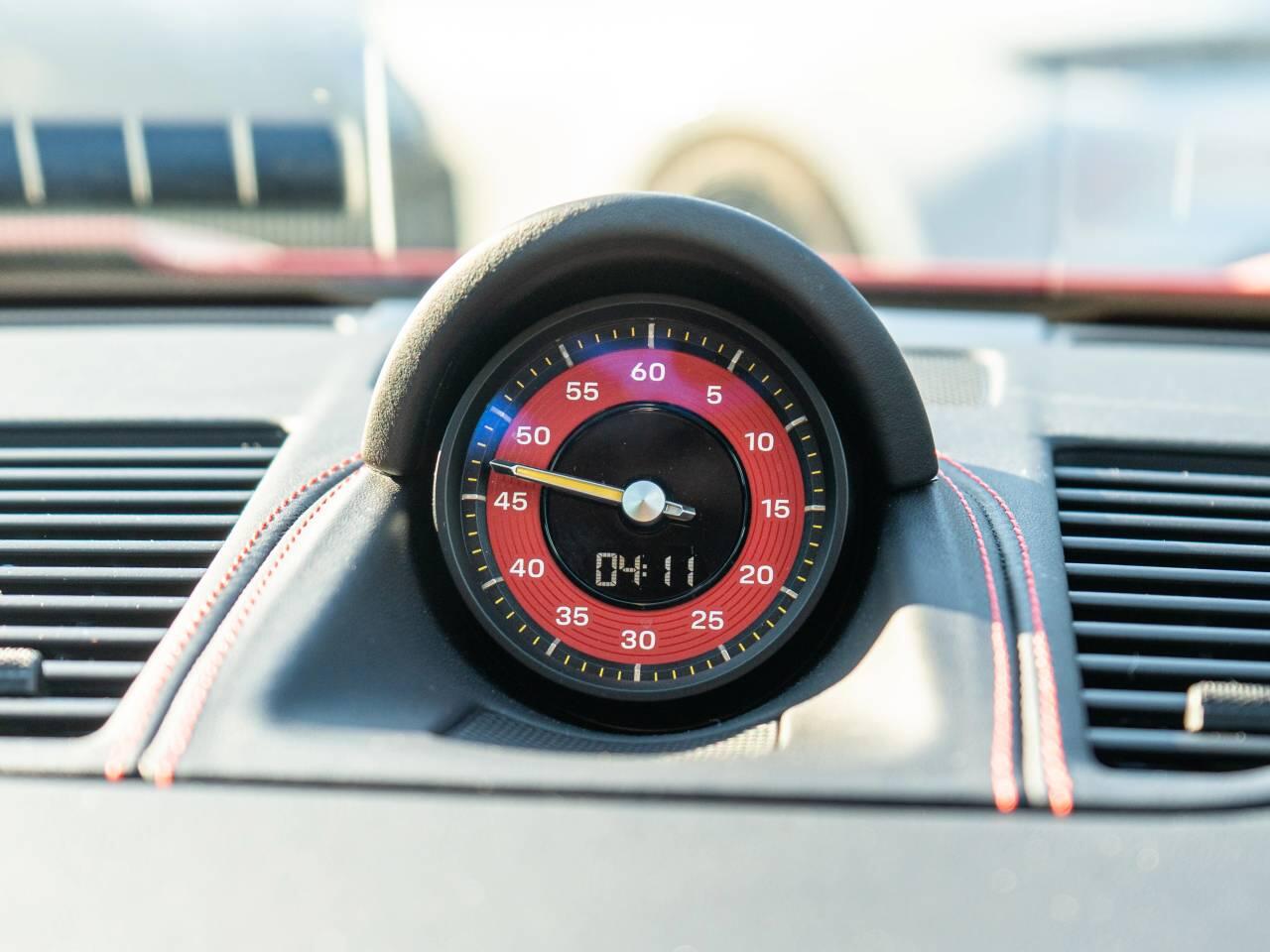 Porsche 911 view 49