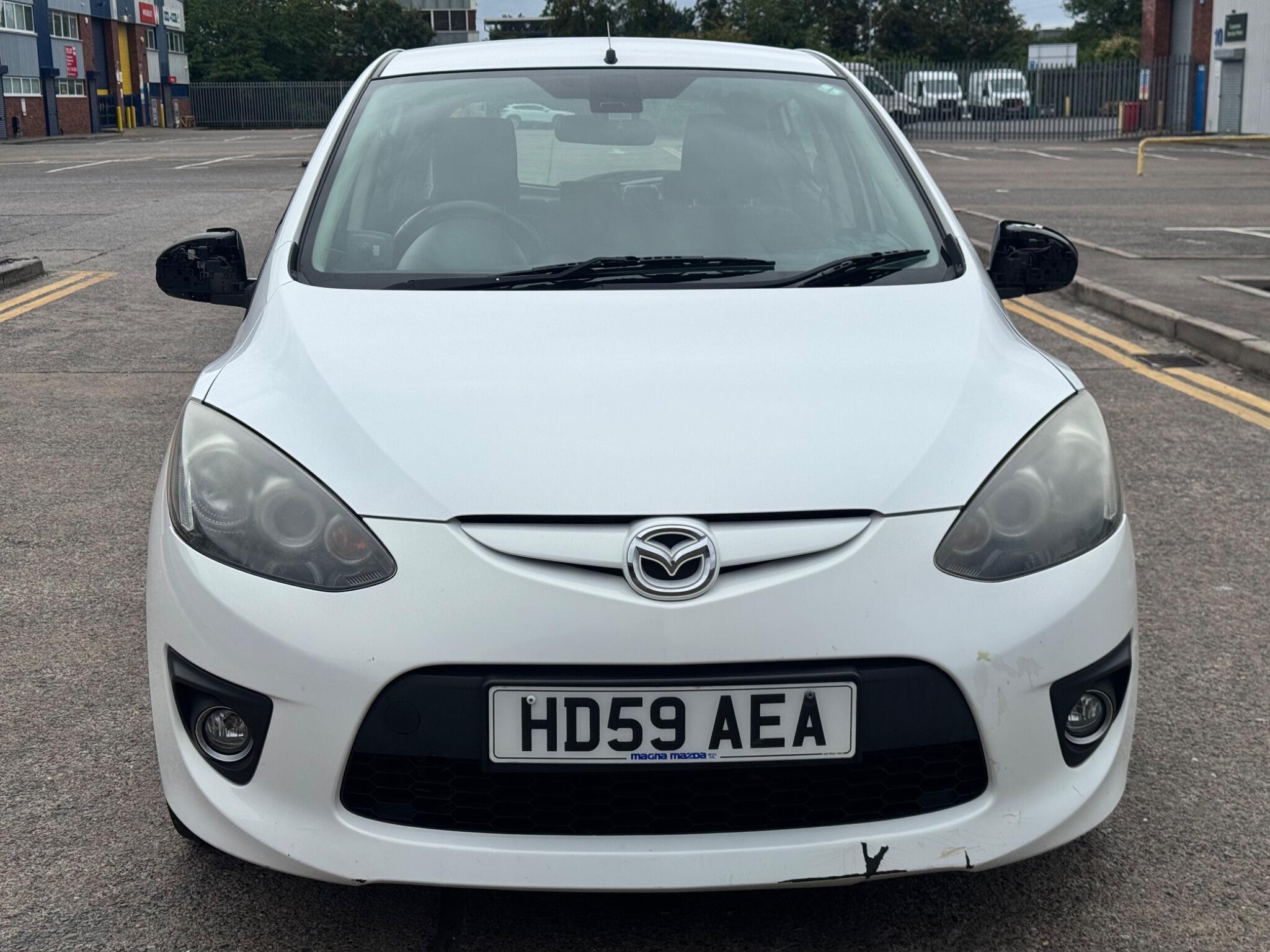 Mazda Mazda2 view 2