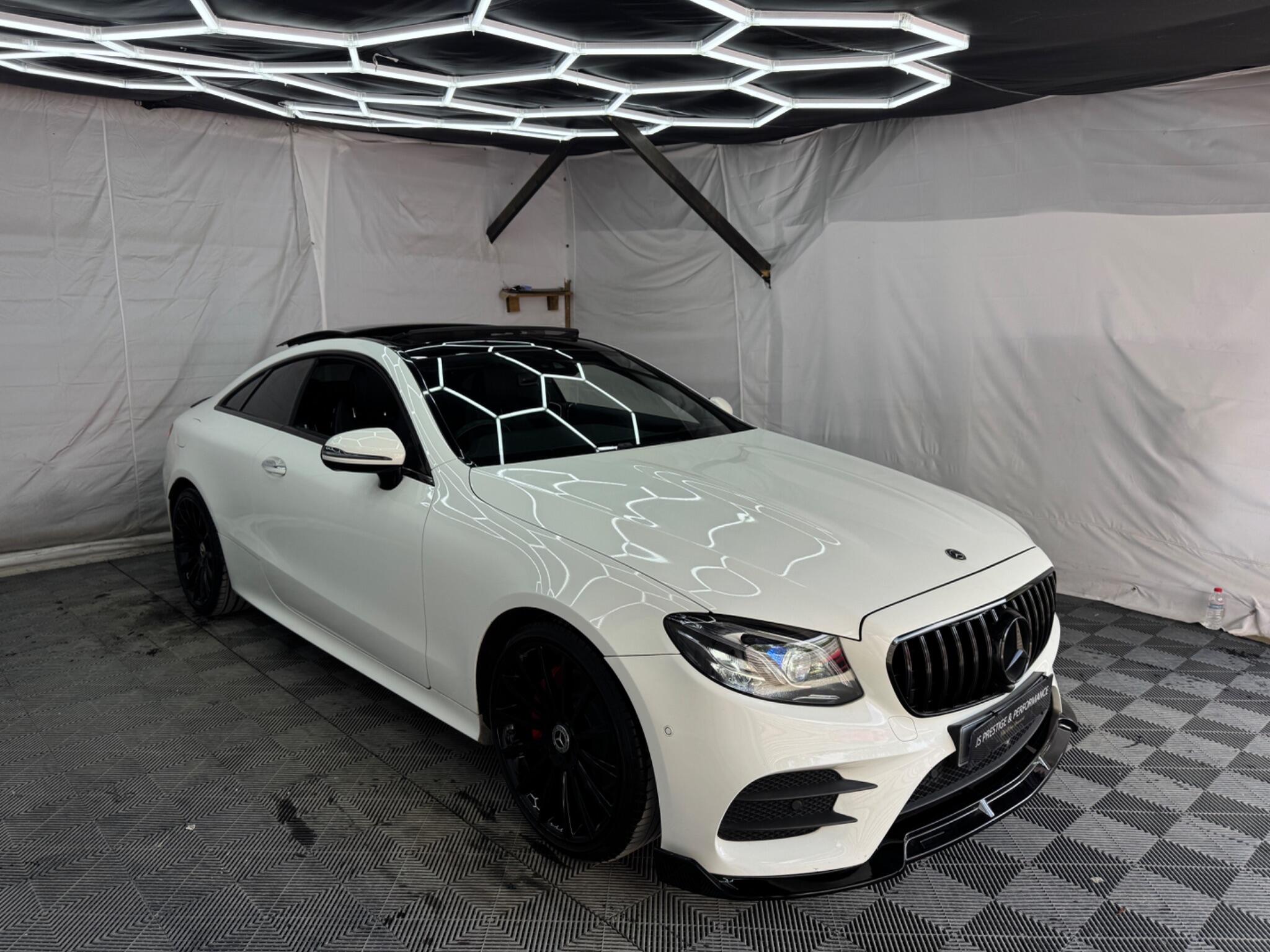 Mercedes-Benz E Class main image