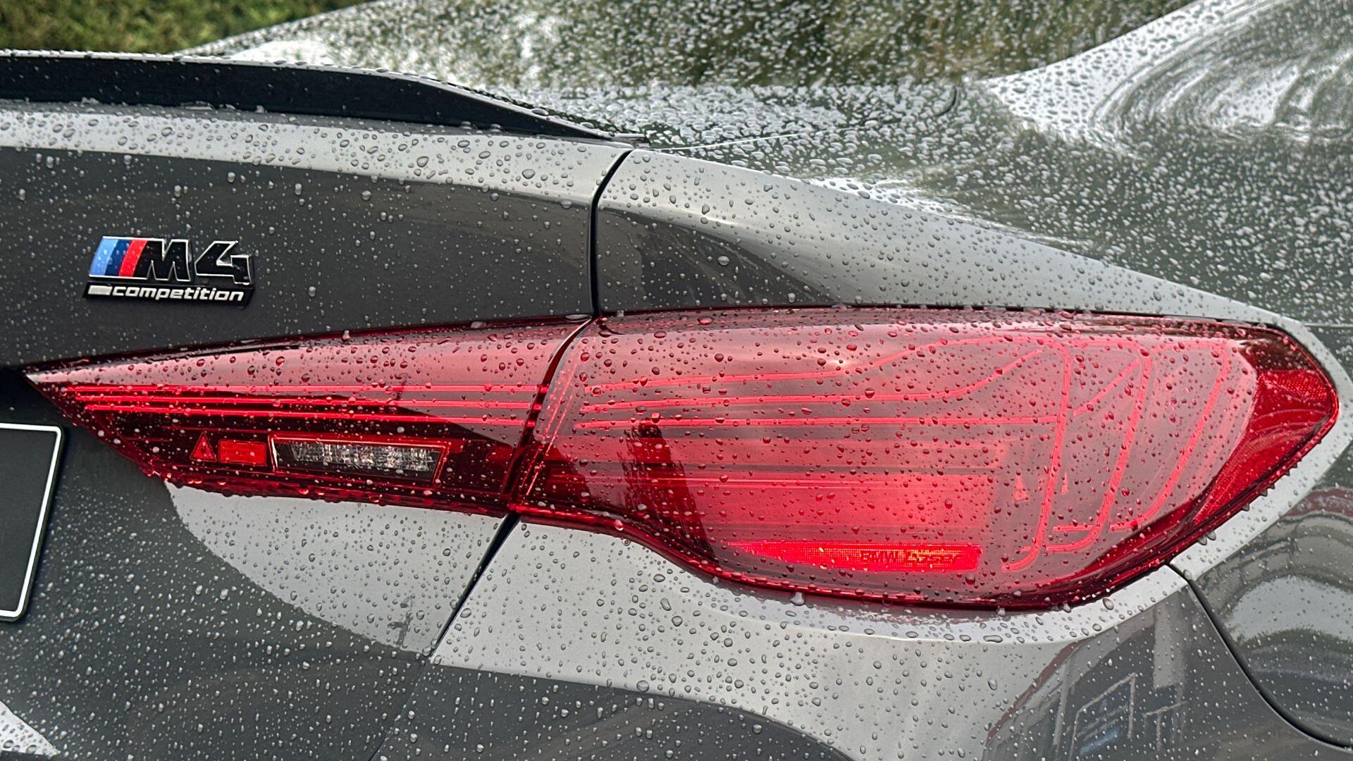 BMW M4 view 21