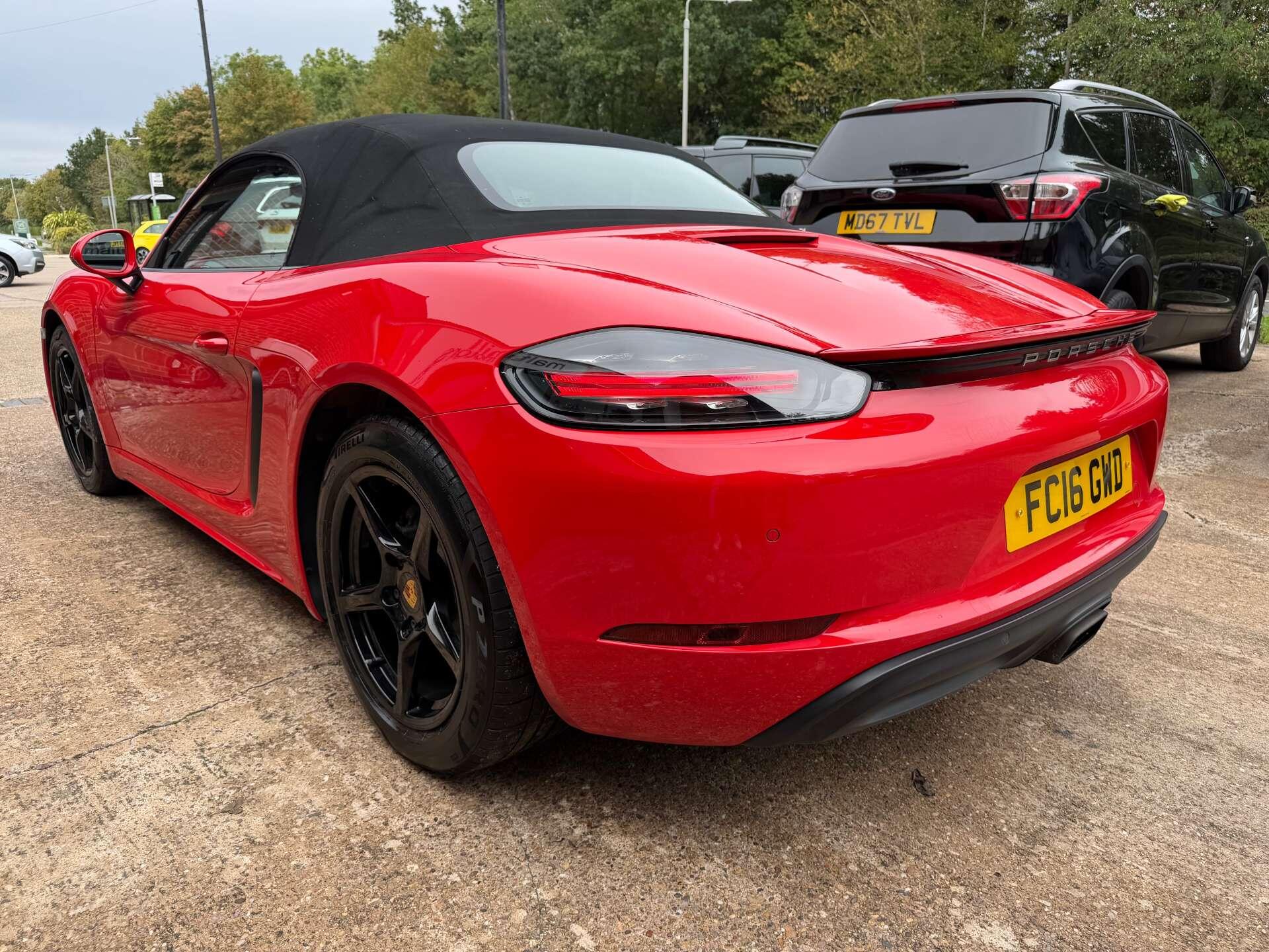 Porsche Boxster view 11