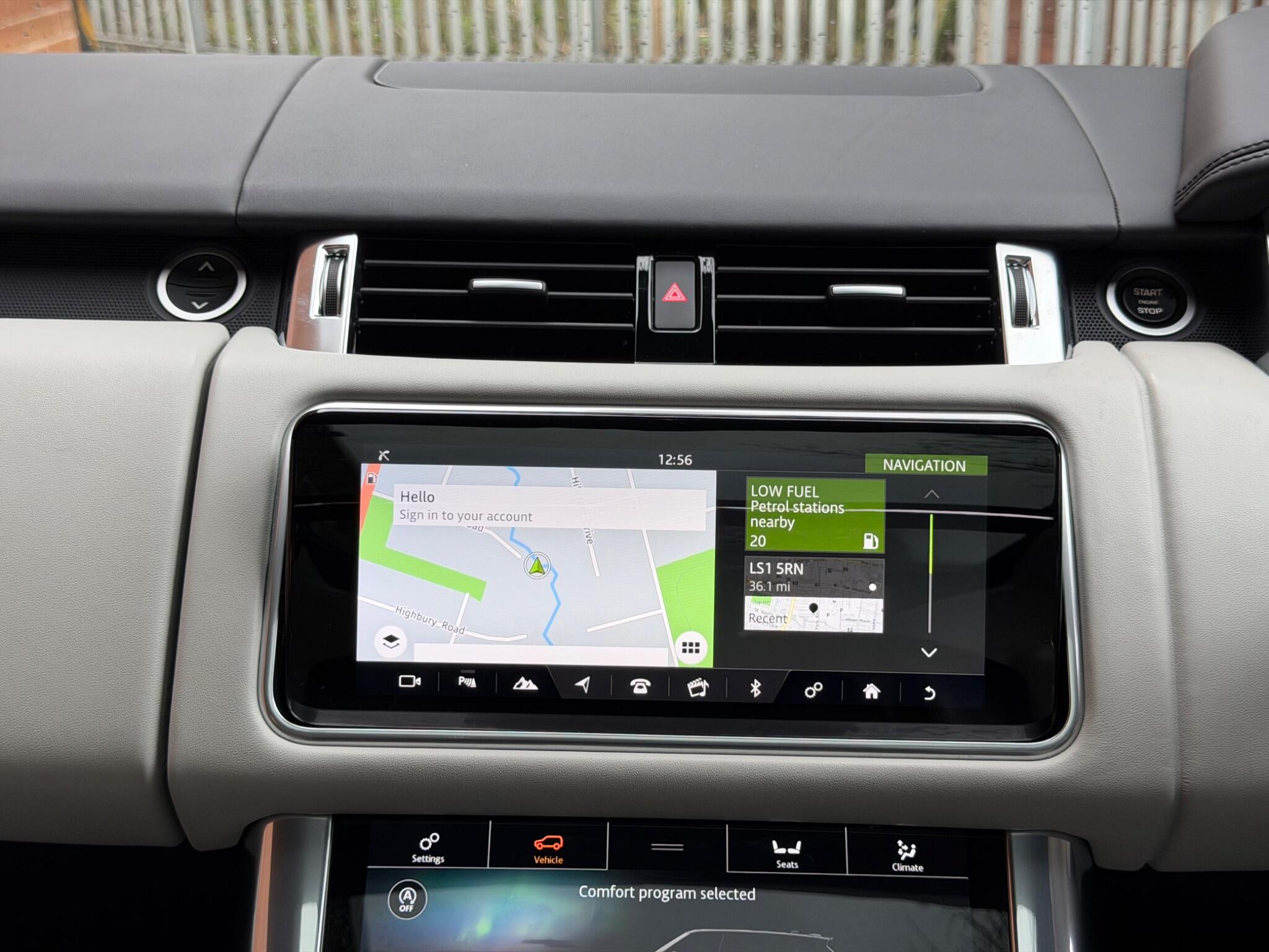 Land Rover Range Rover Sport view 50