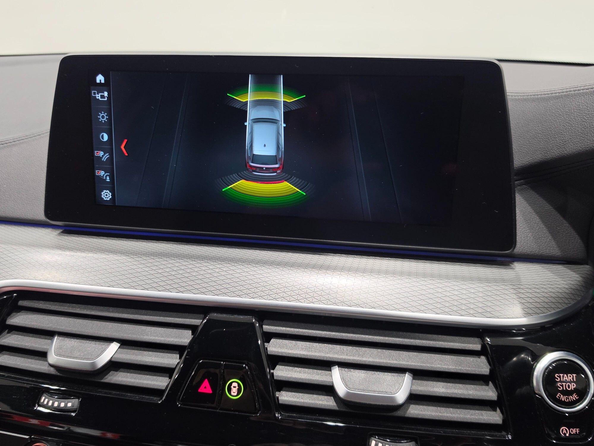 BMW 5 Series view 30