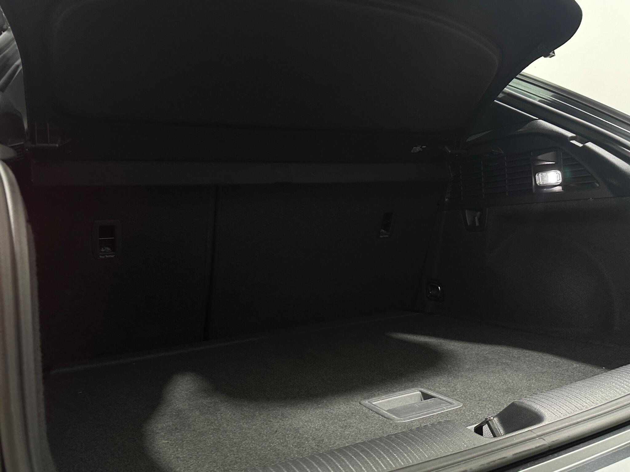 Audi Q2 view 44
