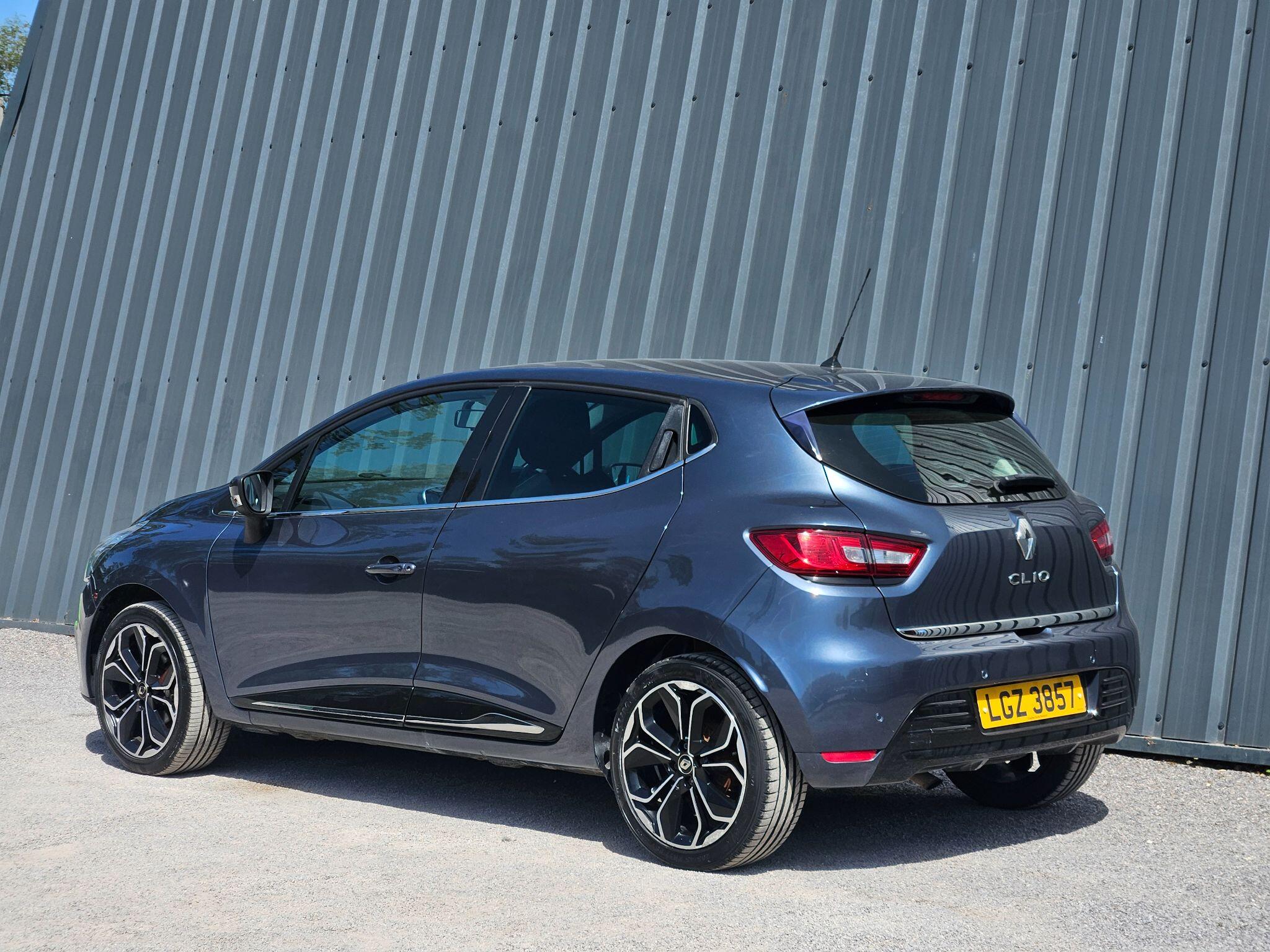 2018 Renault Clio image 8