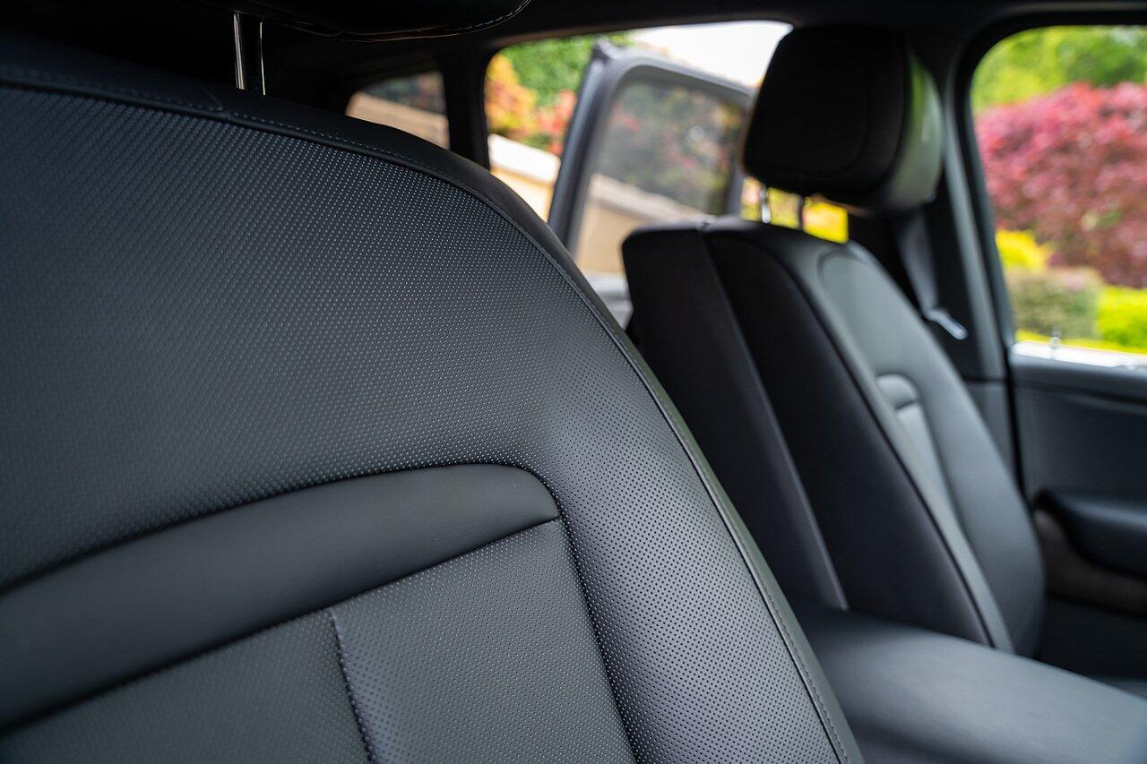 Rolls-Royce Cullinan view 45