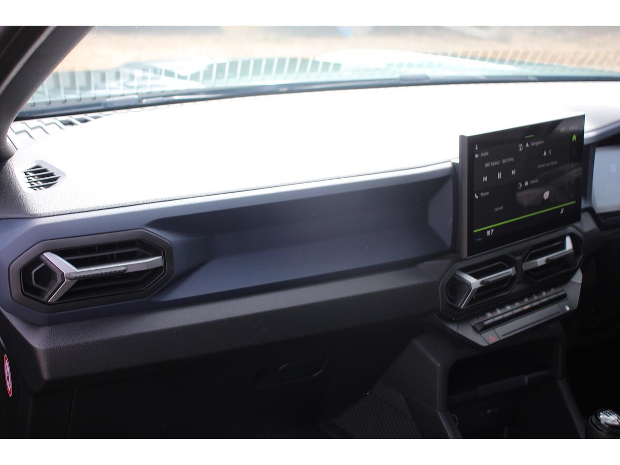Dacia Duster view 14