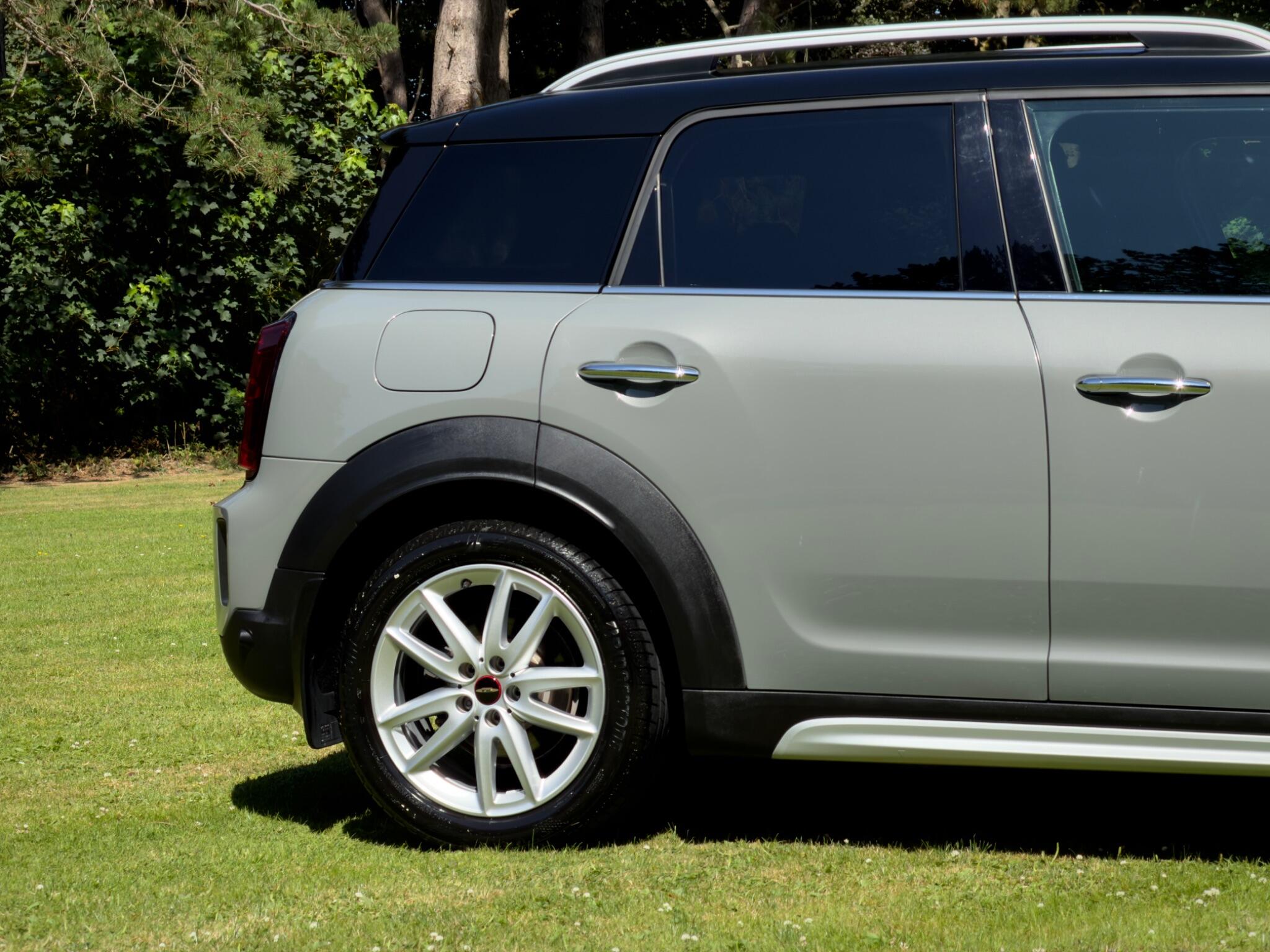 Mini Countryman view 19