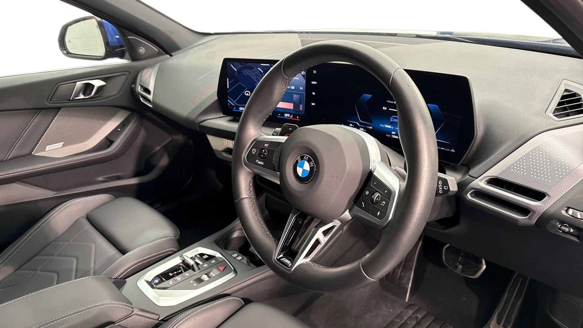 BMW 1 Series view 6