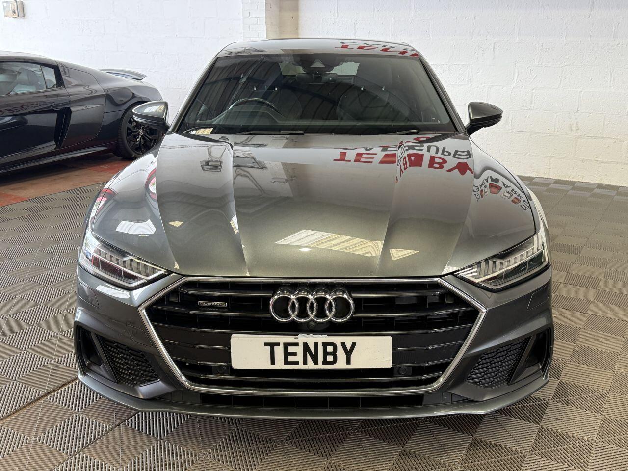 Audi A7 view 3
