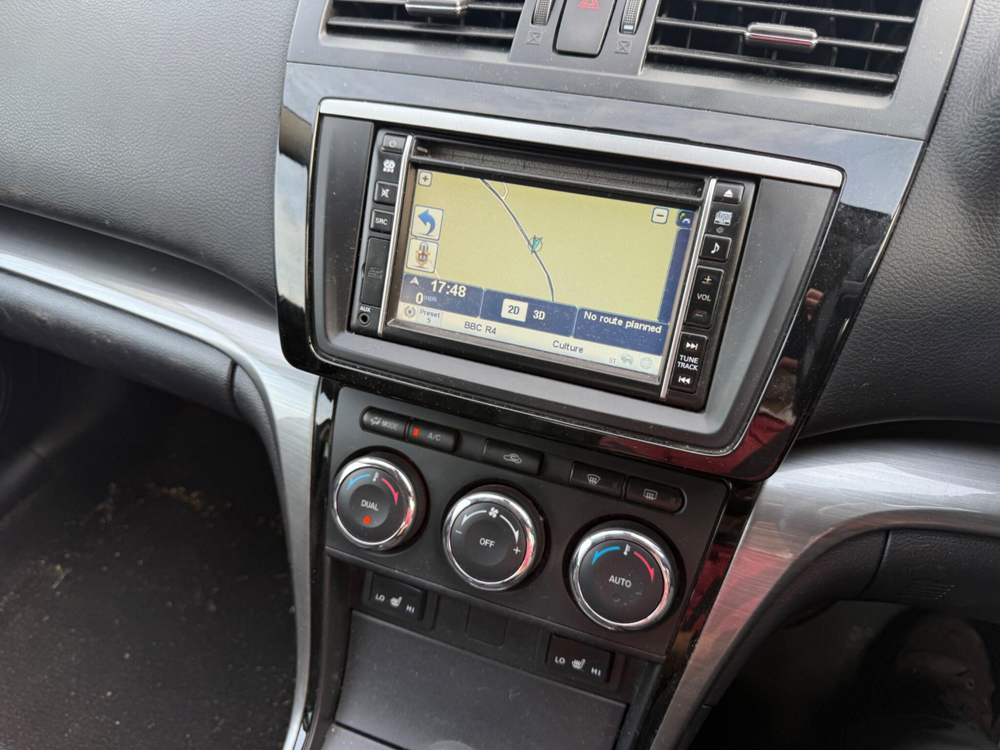 Mazda Mazda6 2.2d Venture Euro 5 5dr — photo 33 of 86