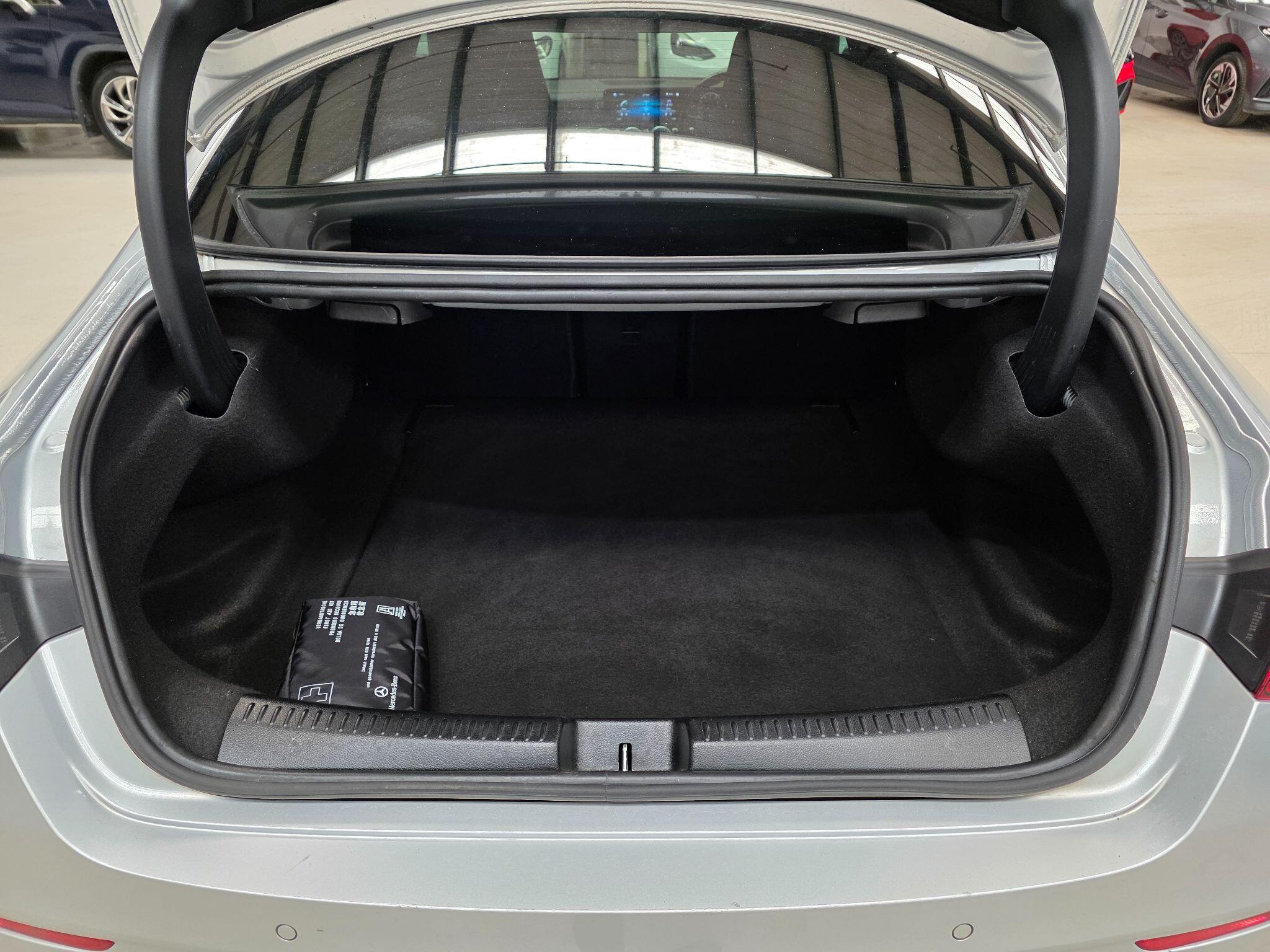 Mercedes-Benz Cla view 29