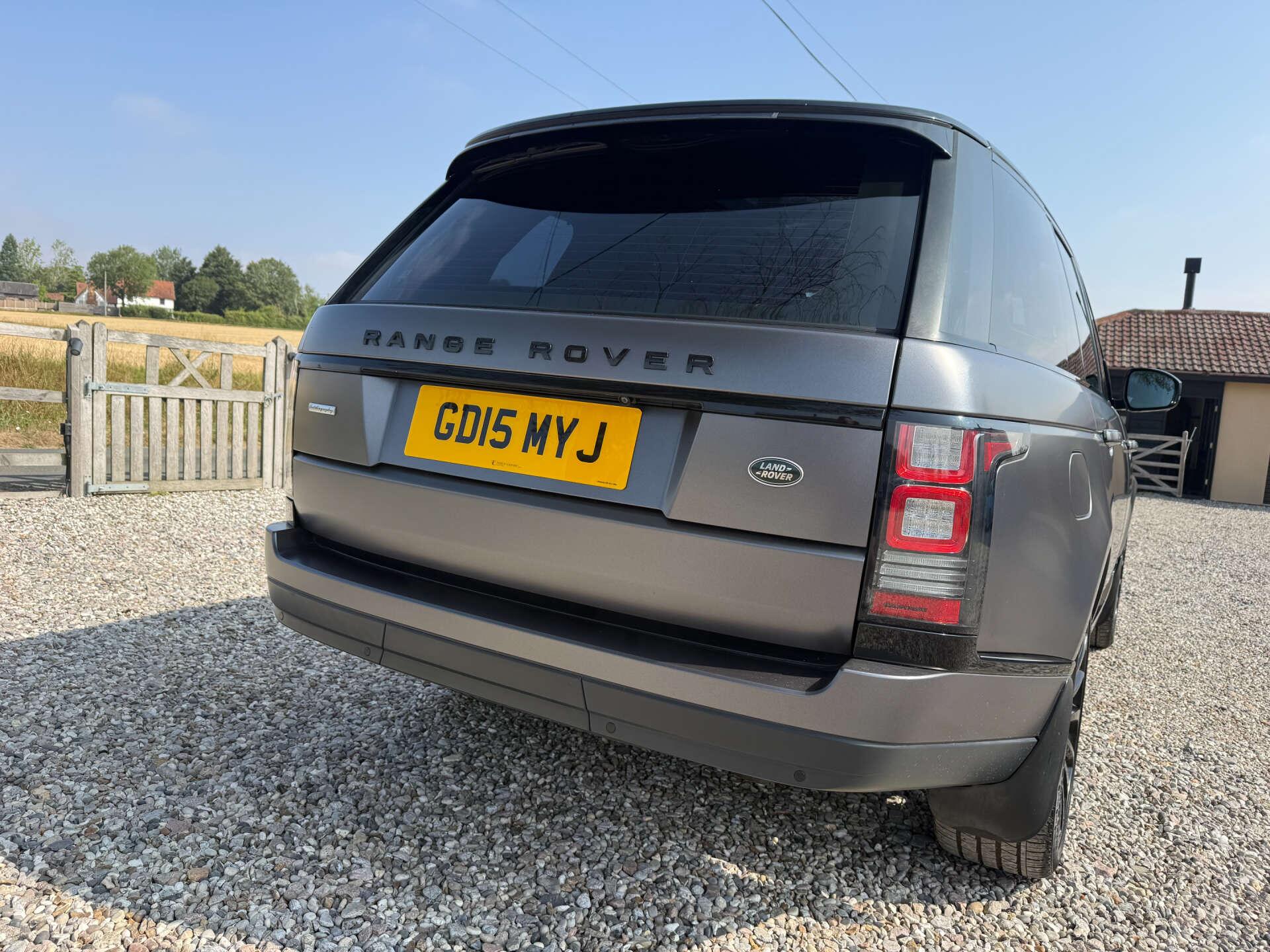 Land Rover Range Rover view 9
