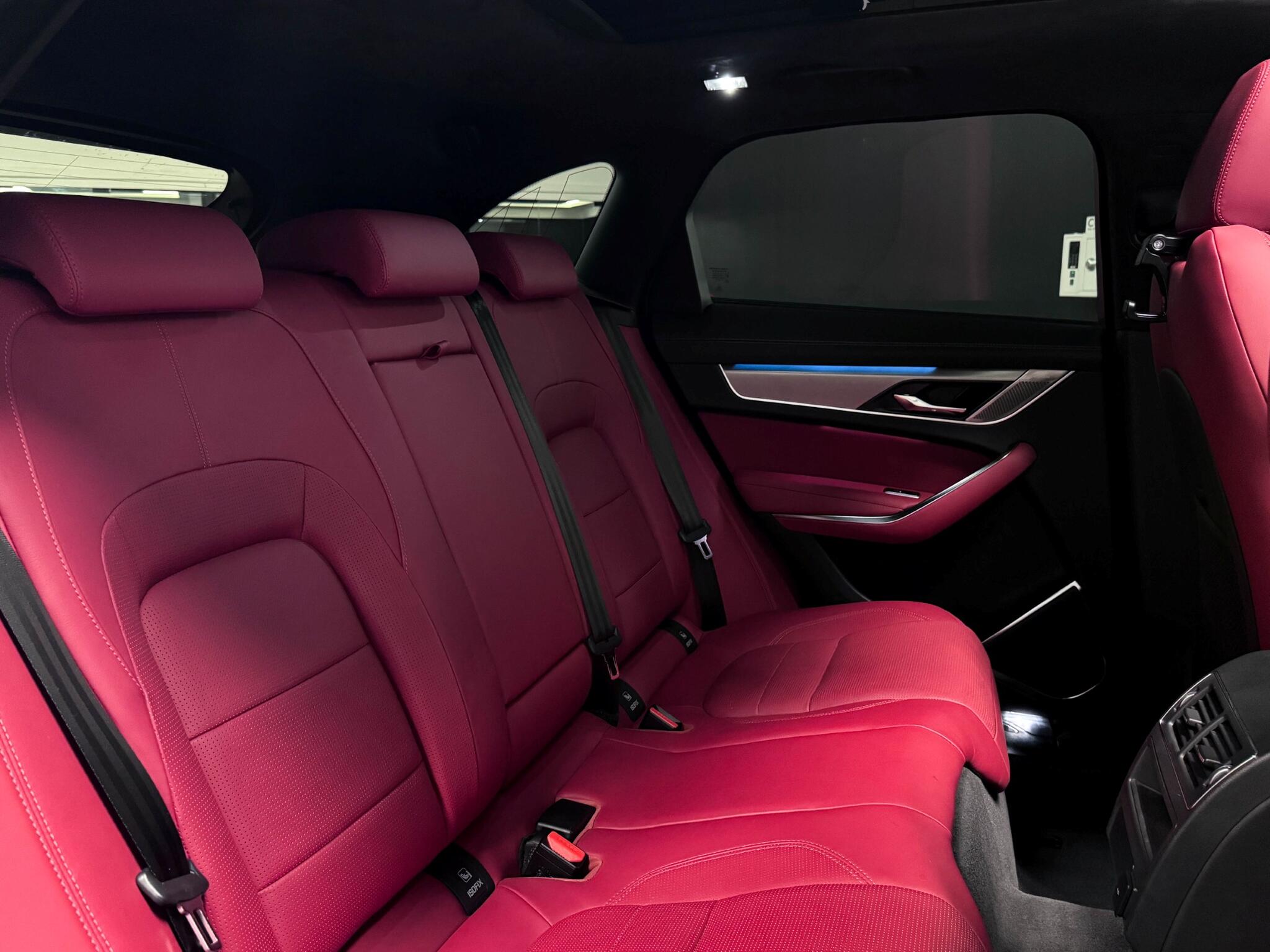 Jaguar F-Pace view 12