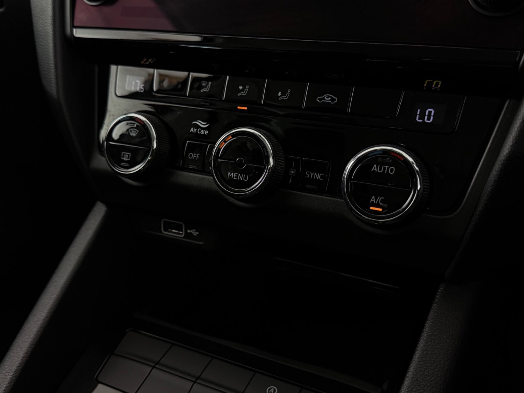 Skoda Octavia view 16