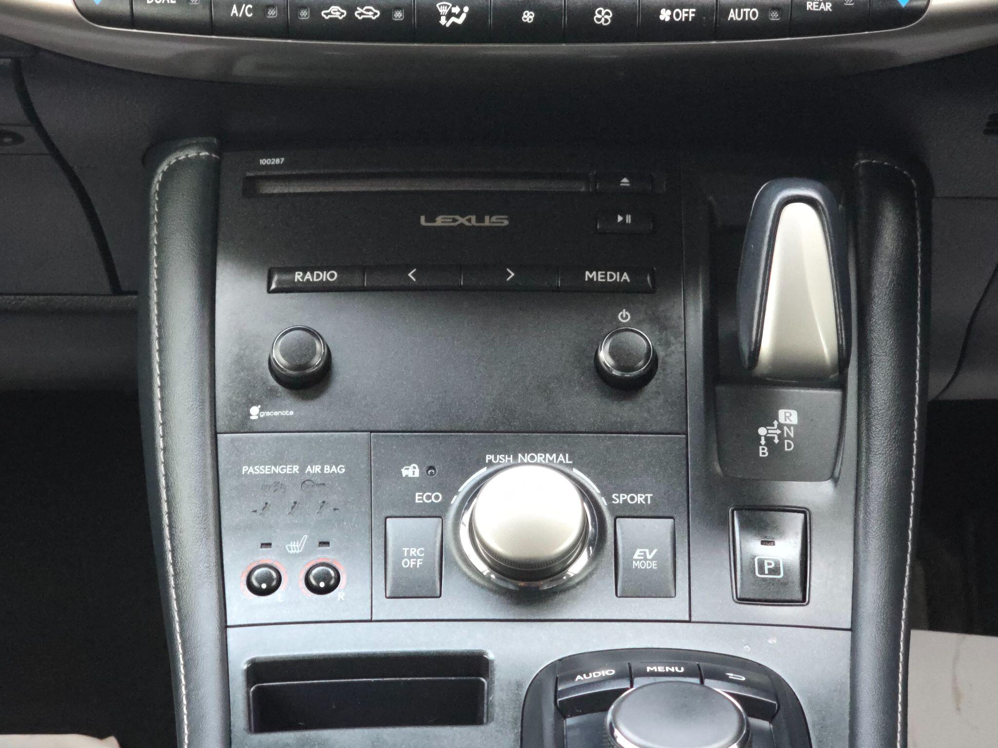 2015 Lexus CT image 97