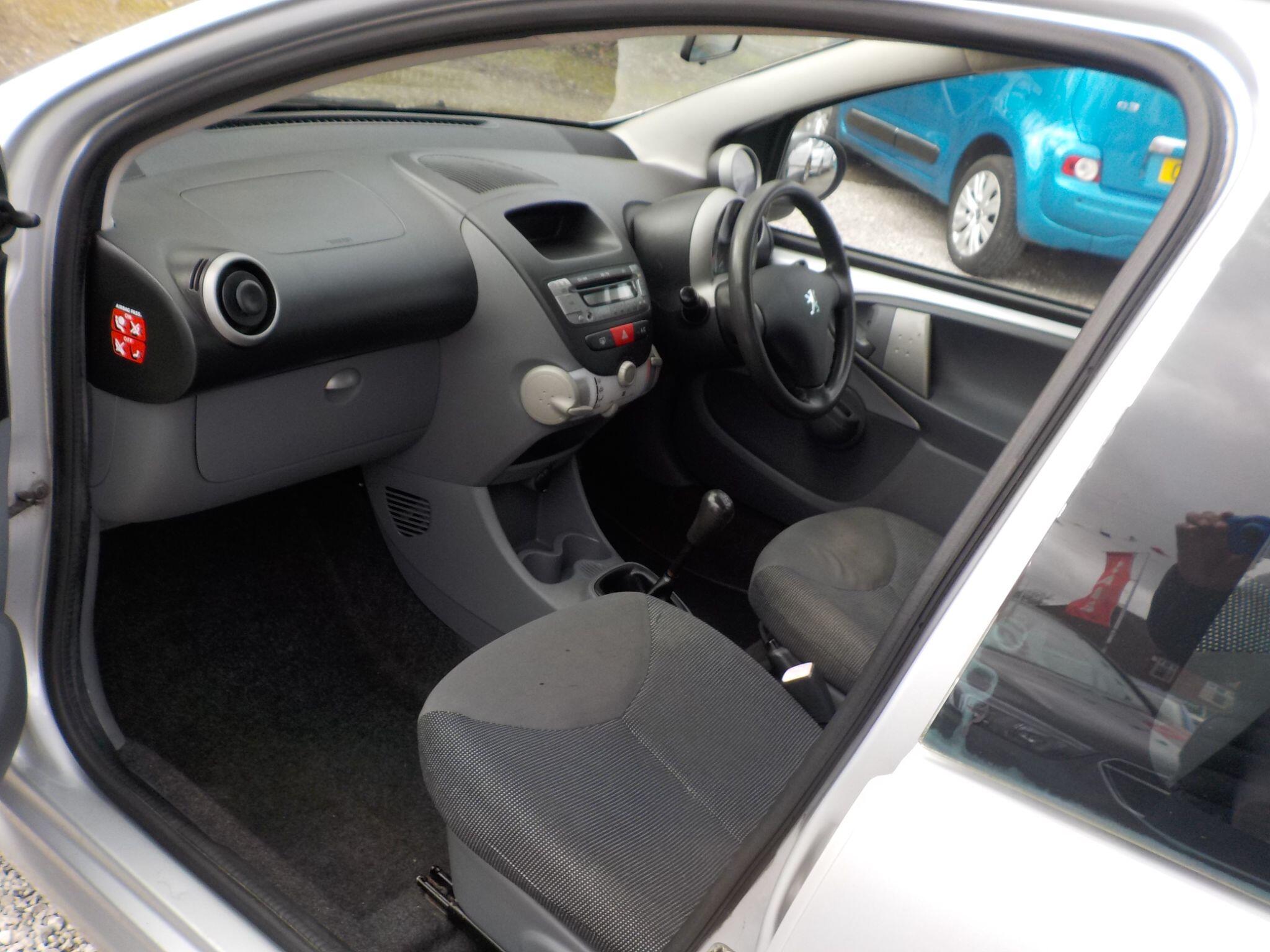 Peugeot 107 1.0 12V Urban Euro 4 5dr