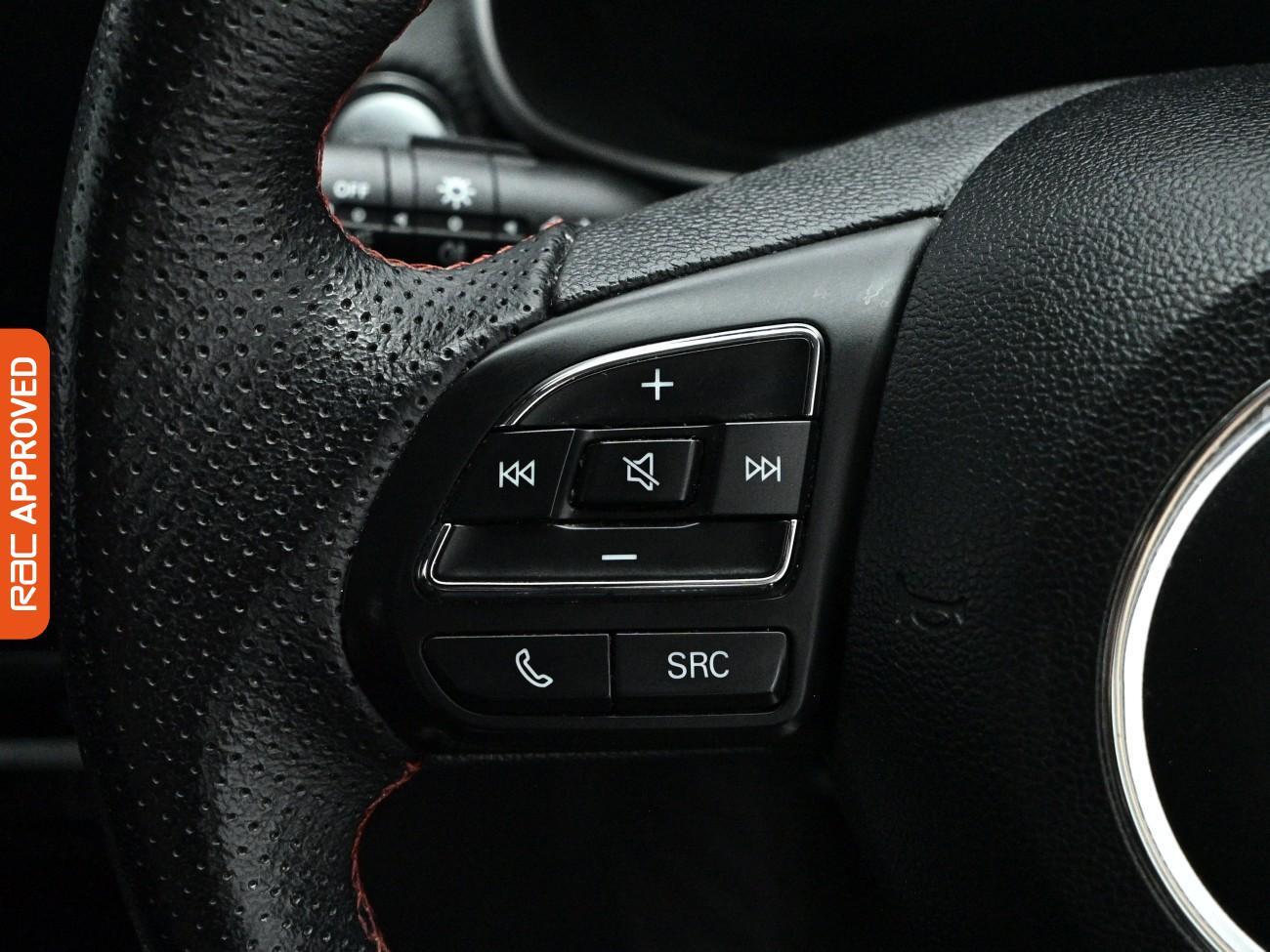 MG ZS view 20