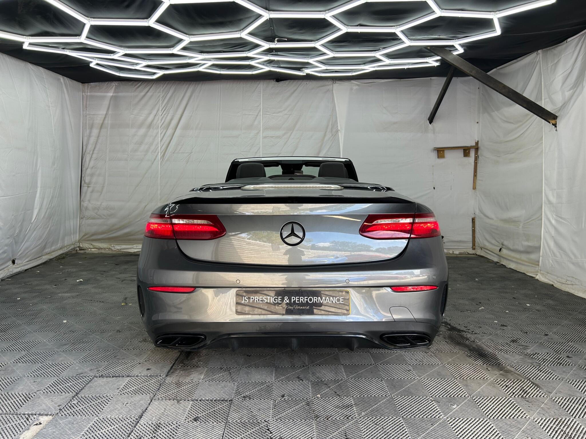 Mercedes-Benz E Class view 9