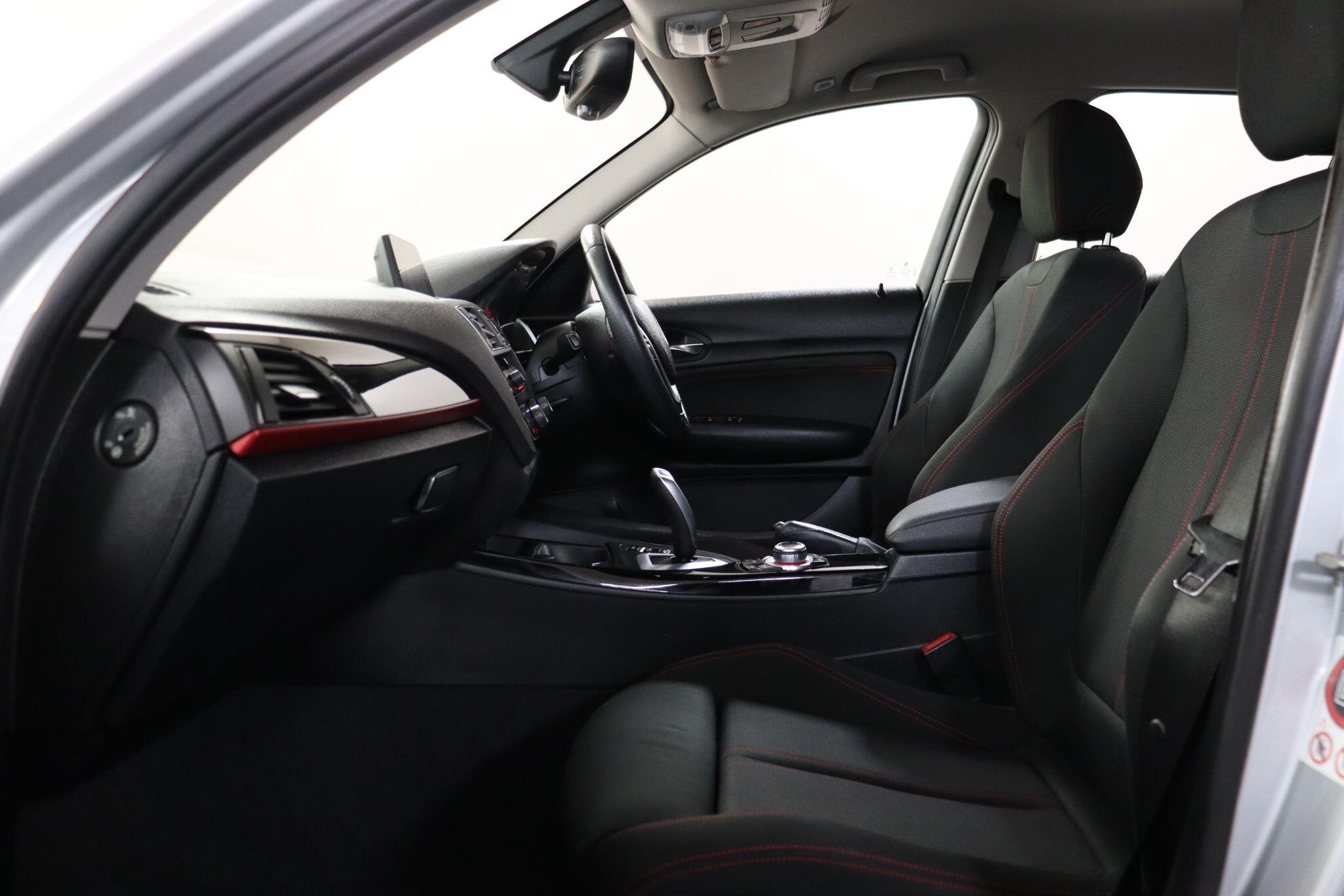 BMW 1 Series view 42