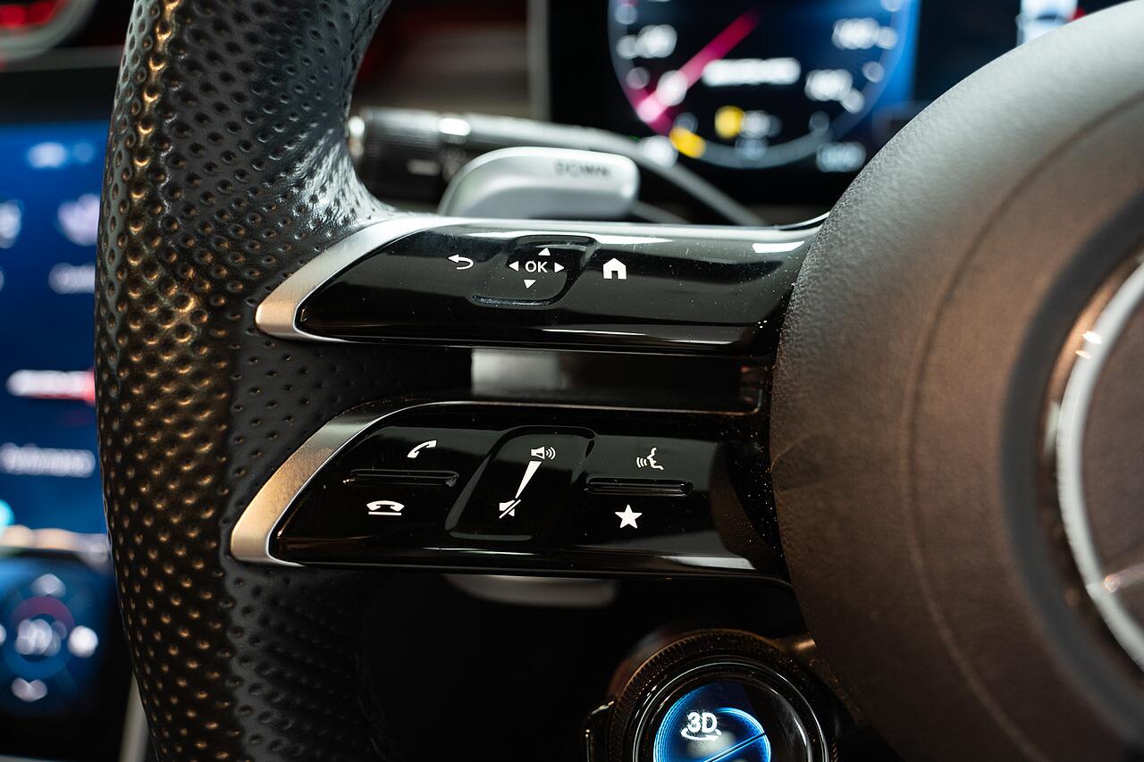 Mercedes-Benz C-Class view 13