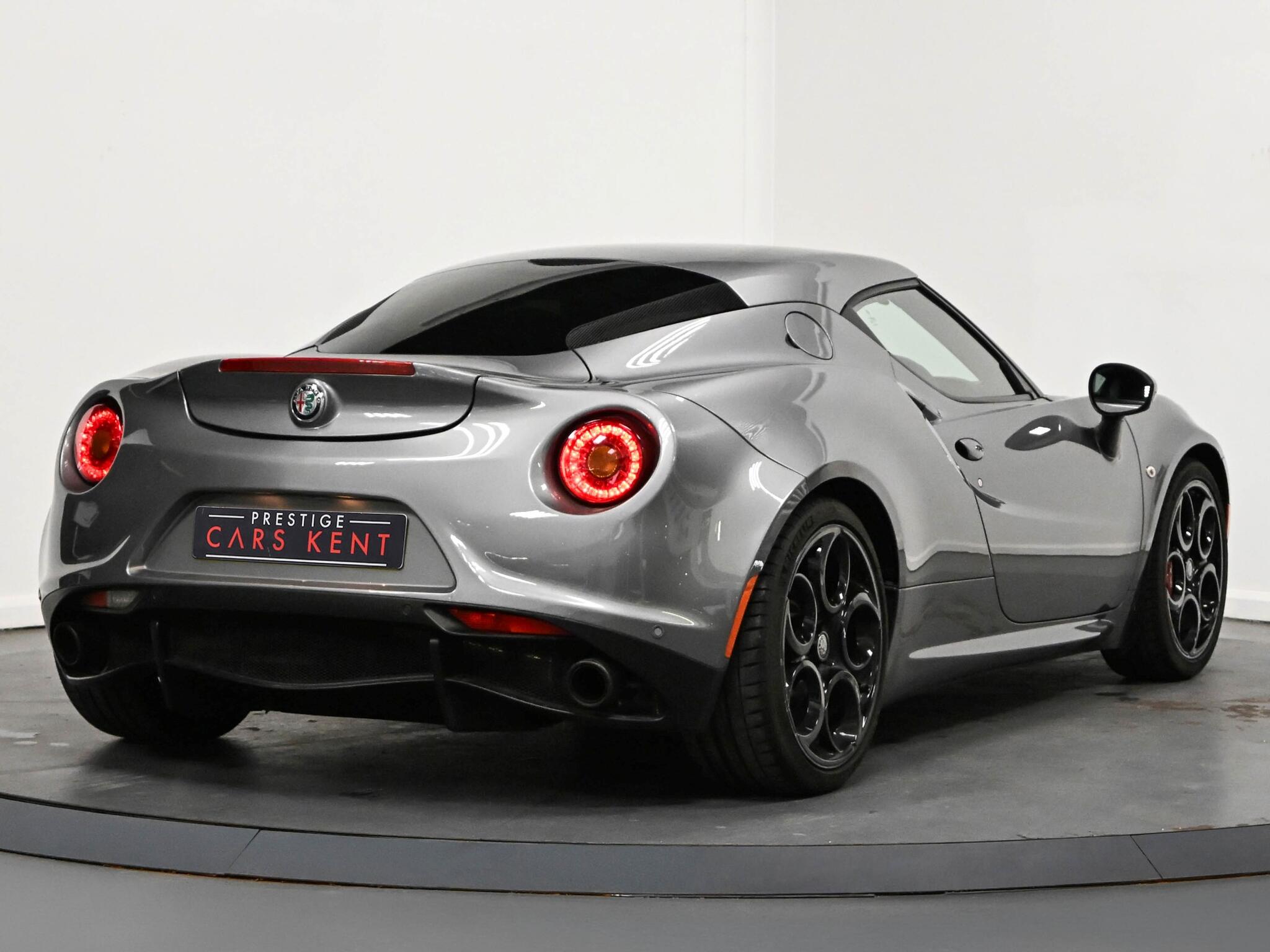 Alfa Romeo 4c view 19