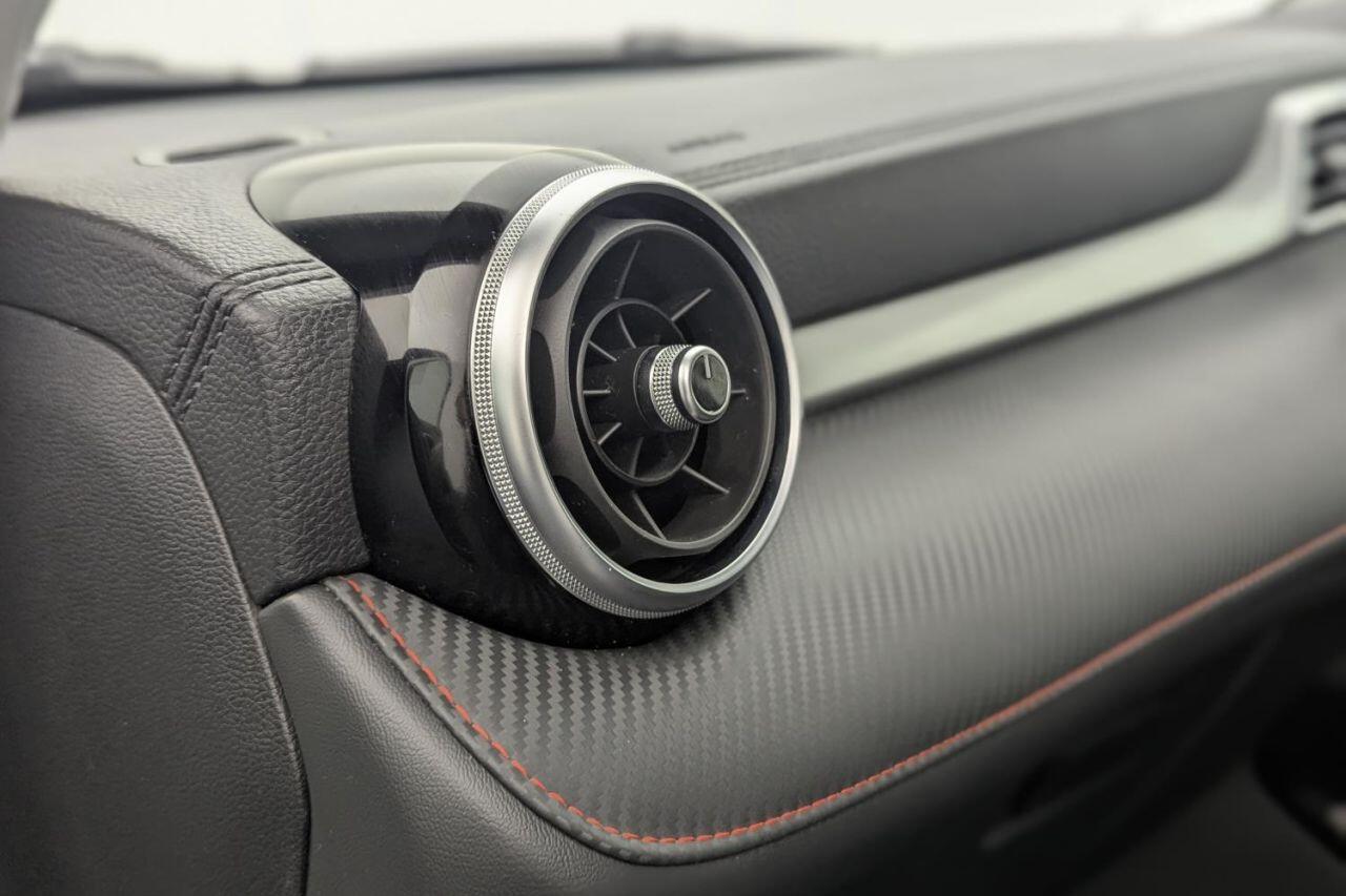 MG ZS view 22
