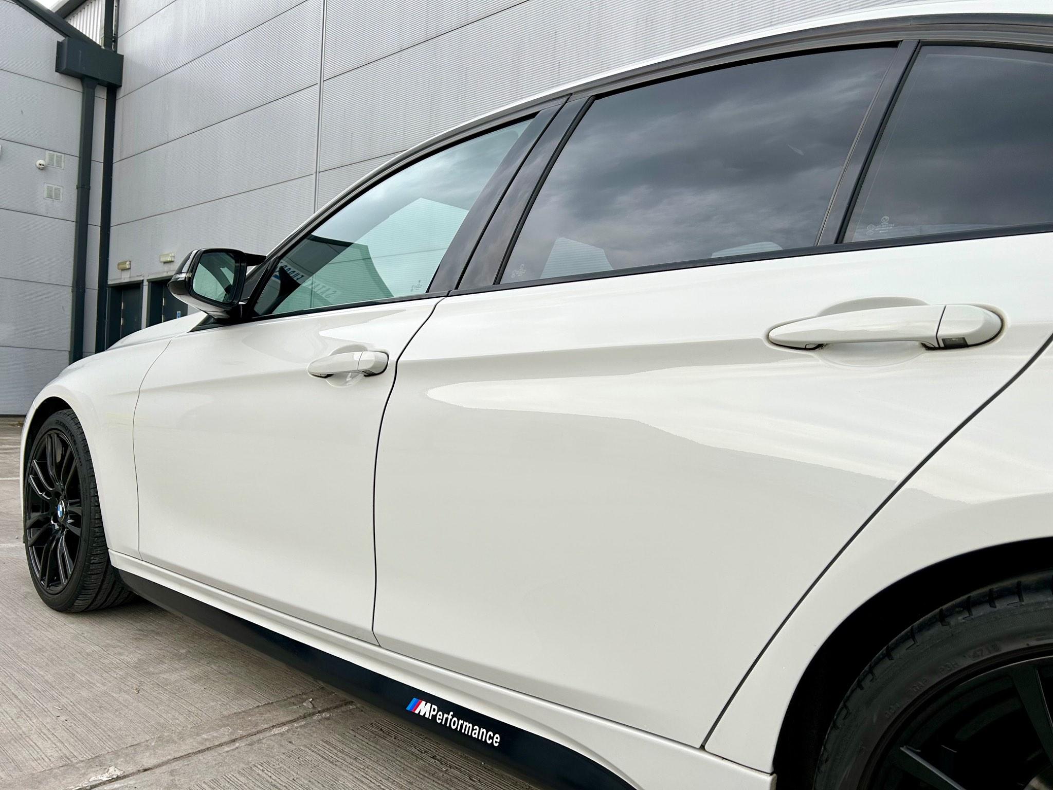 BMW 3 Series view 10