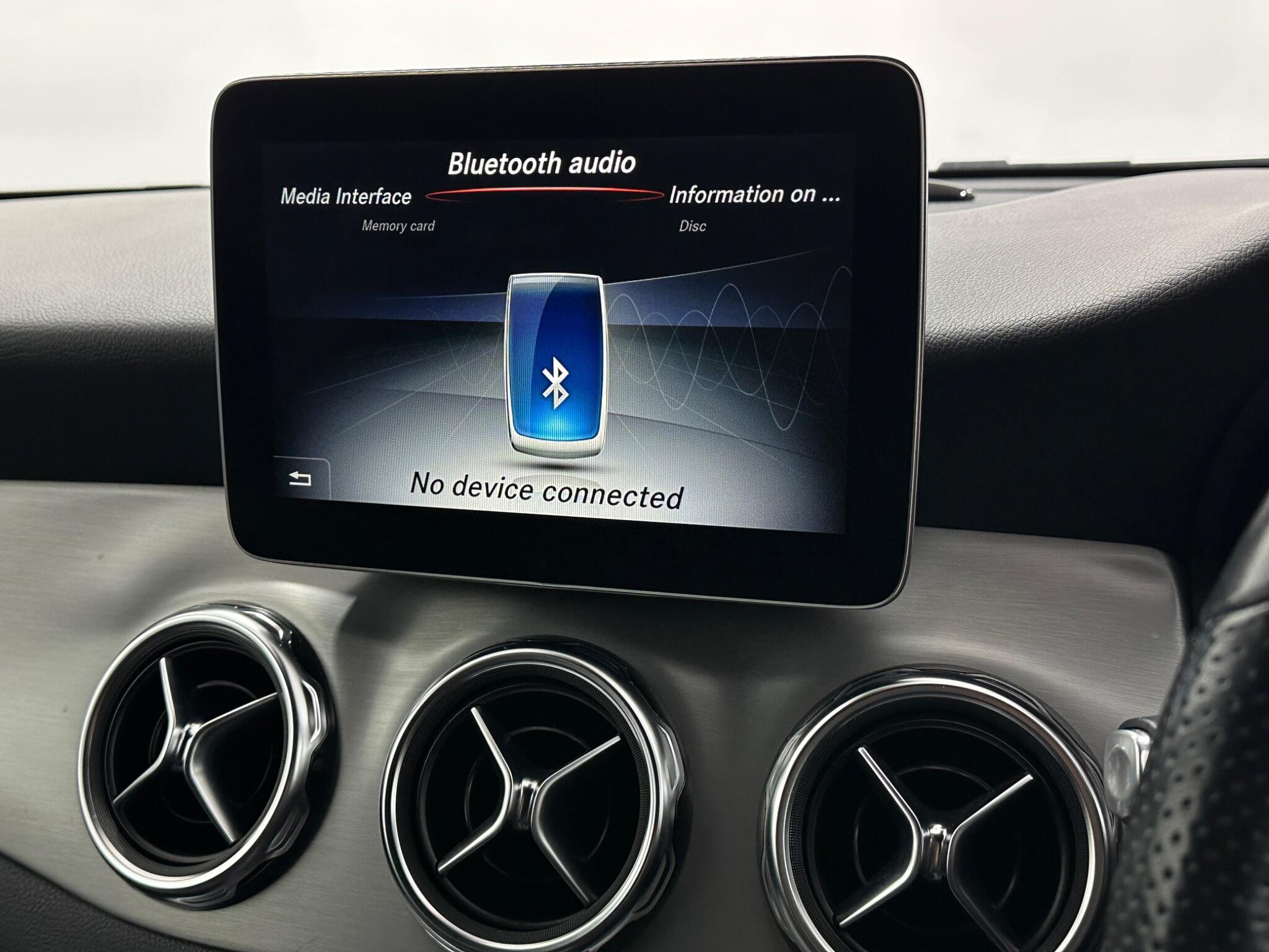 Mercedes-Benz Gla view 27
