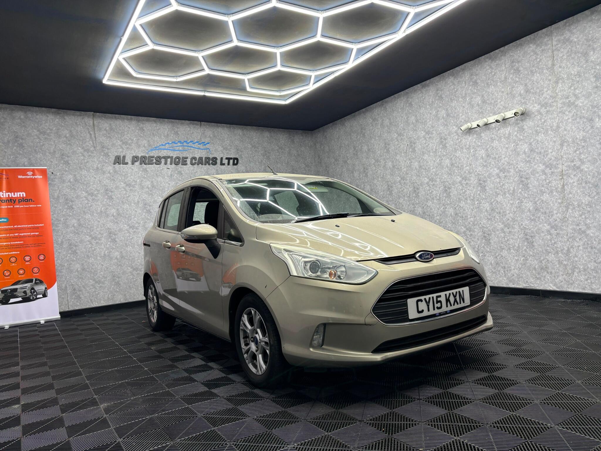 Ford B-Max view 3