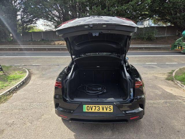 Jaguar I-Pace view 34