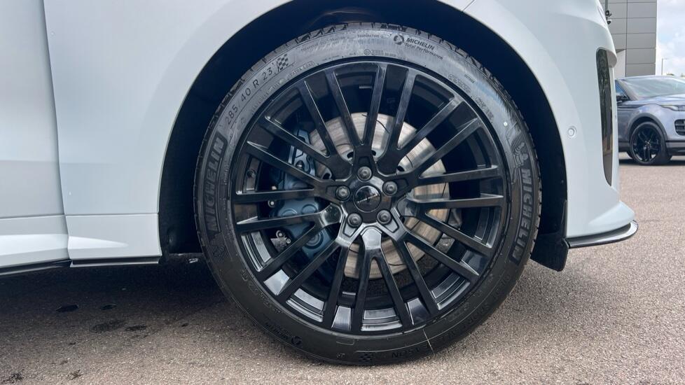 Land Rover Range Rover Sport view 8