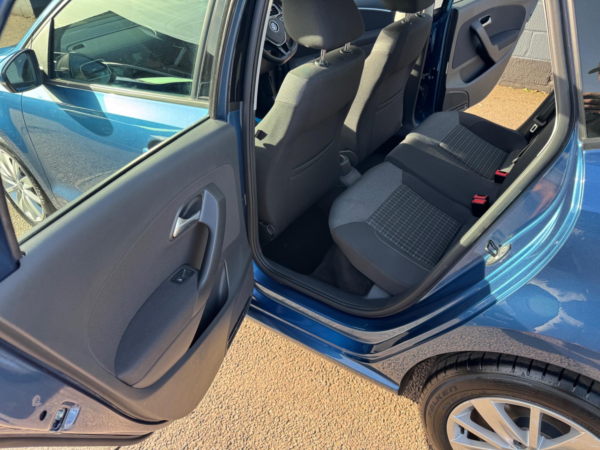 Volkswagen Polo view 22