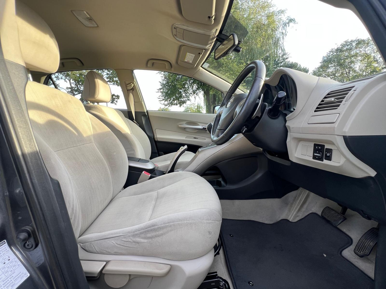 Toyota Auris view 16