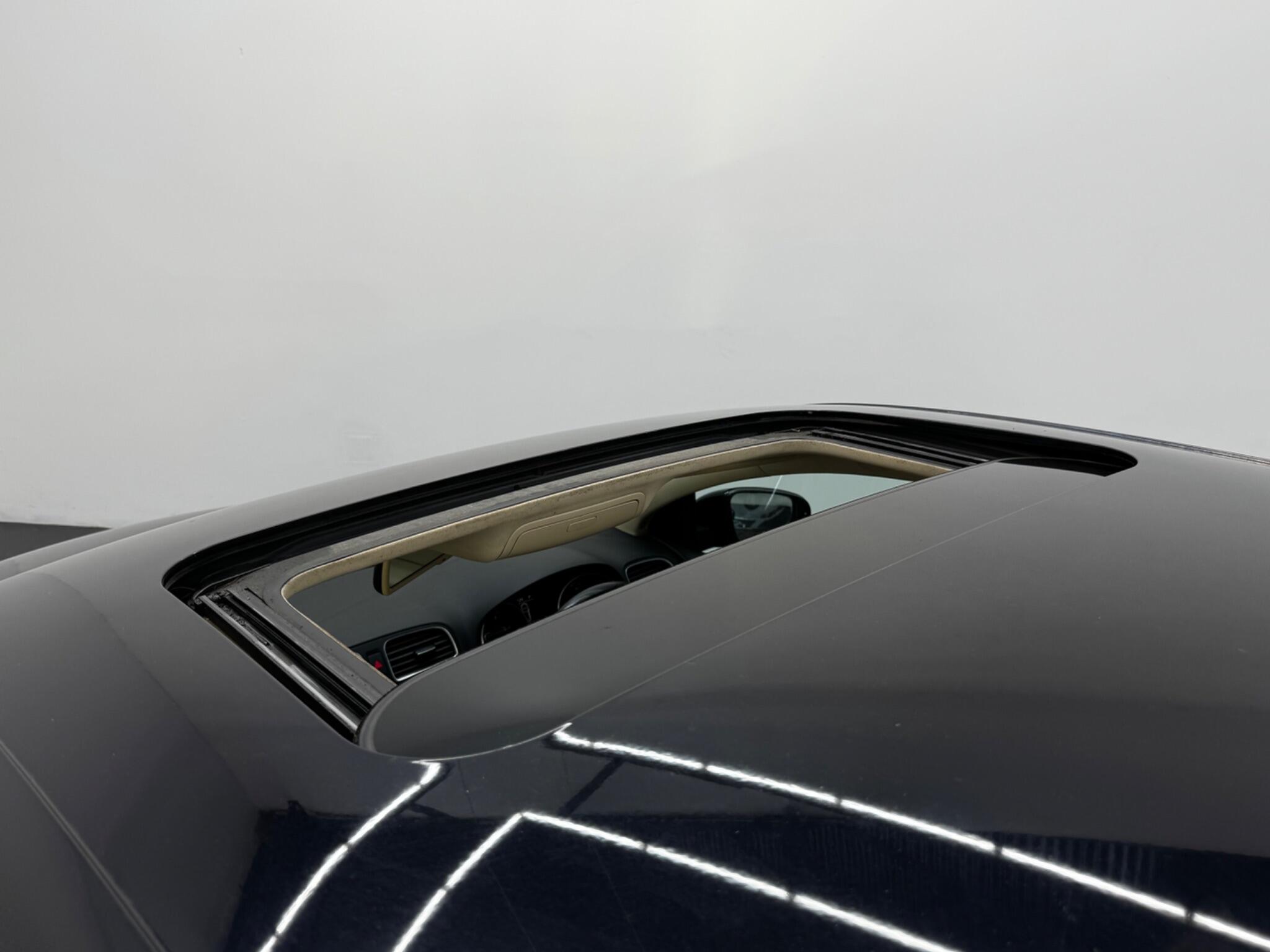 Volkswagen Golf view 19