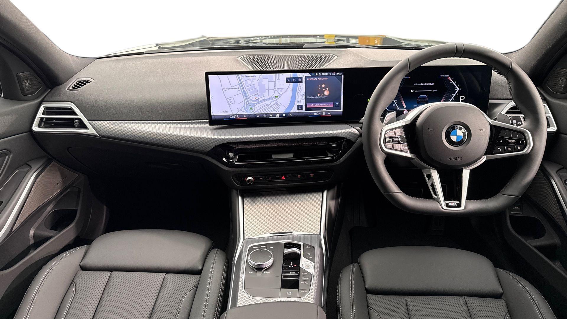 BMW 3 Series view 4