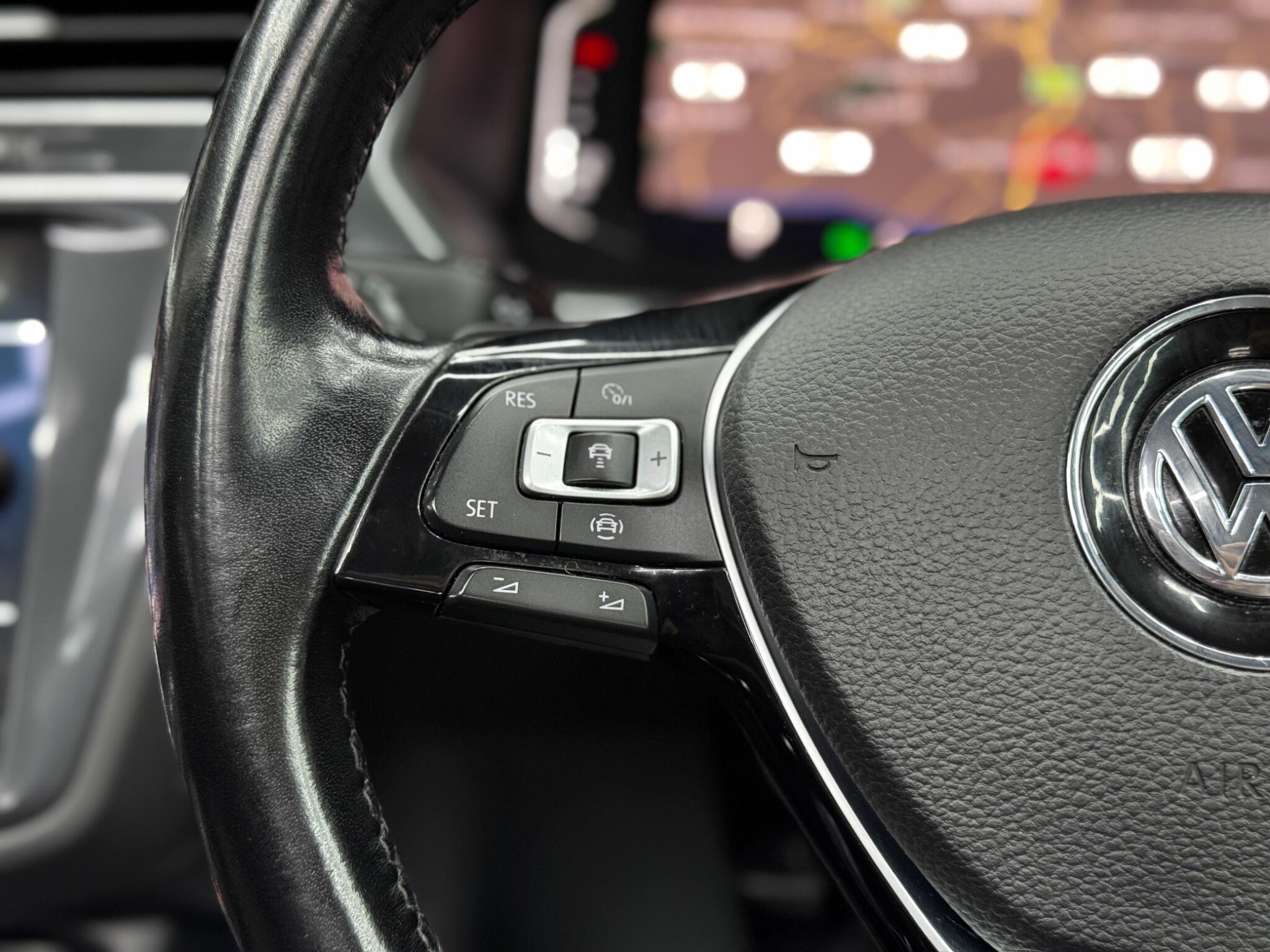 Volkswagen Tiguan view 20