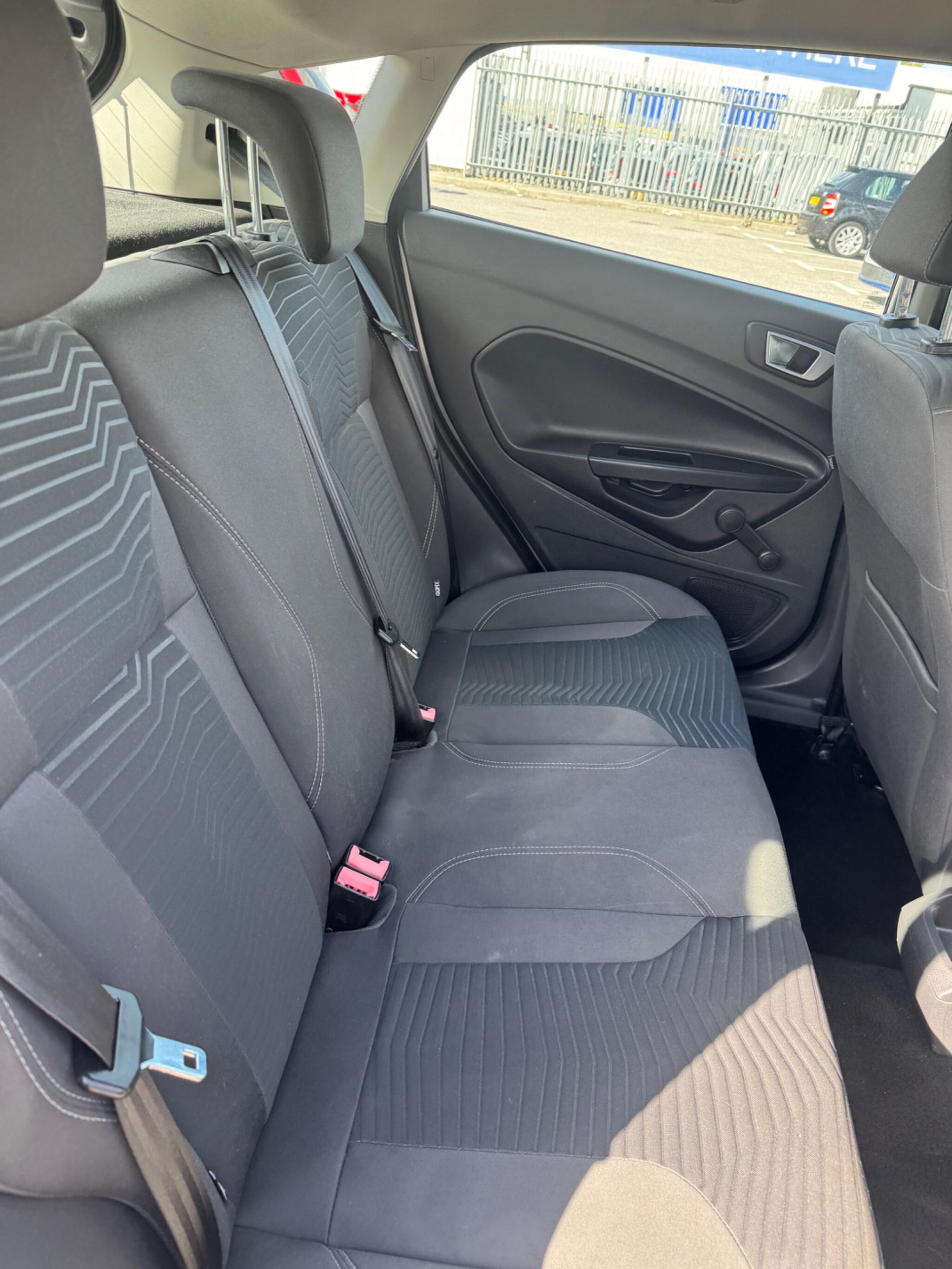 Ford Fiesta view 30