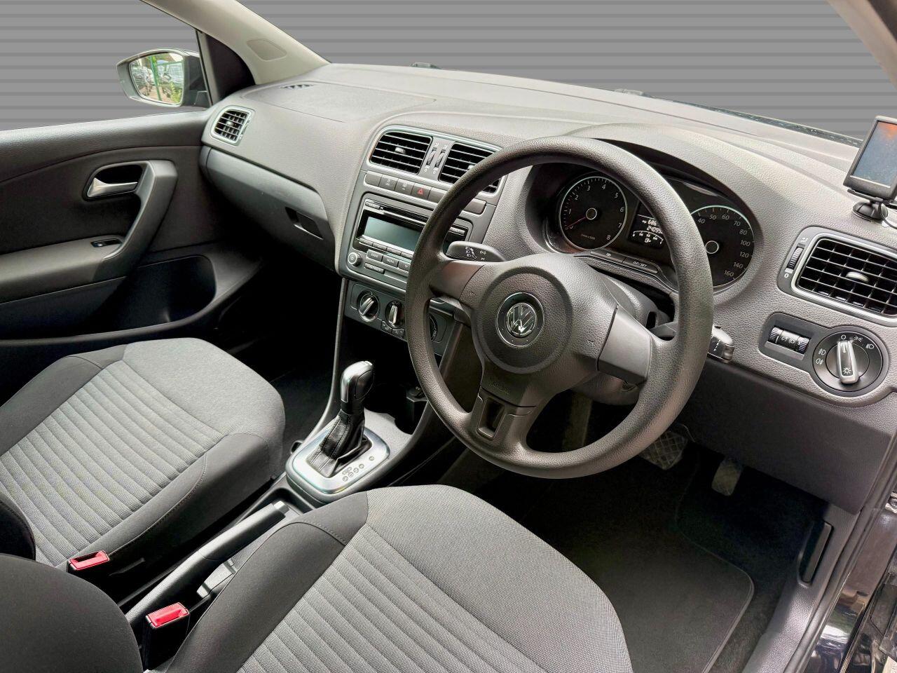 Volkswagen Polo view 11