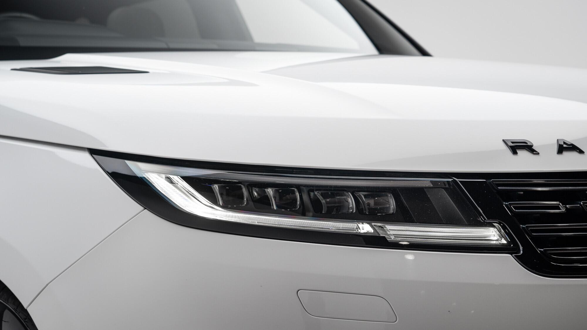 Land Rover Range Rover Sport view 16