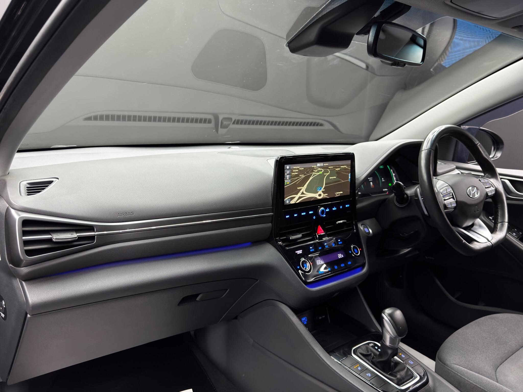 Hyundai Ioniq view 11