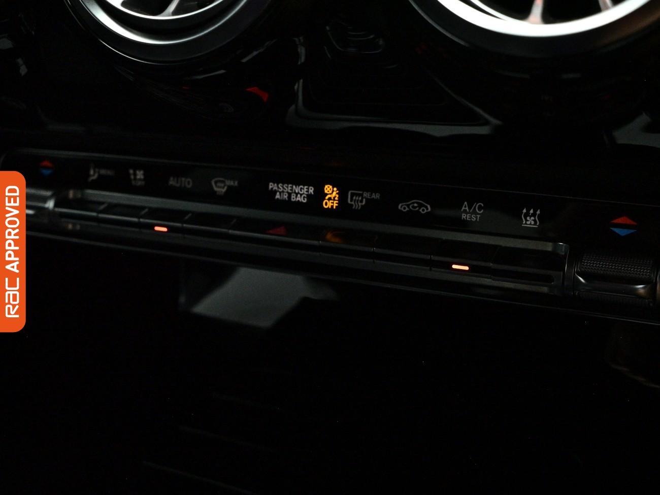 Mercedes-Benz Cla view 19