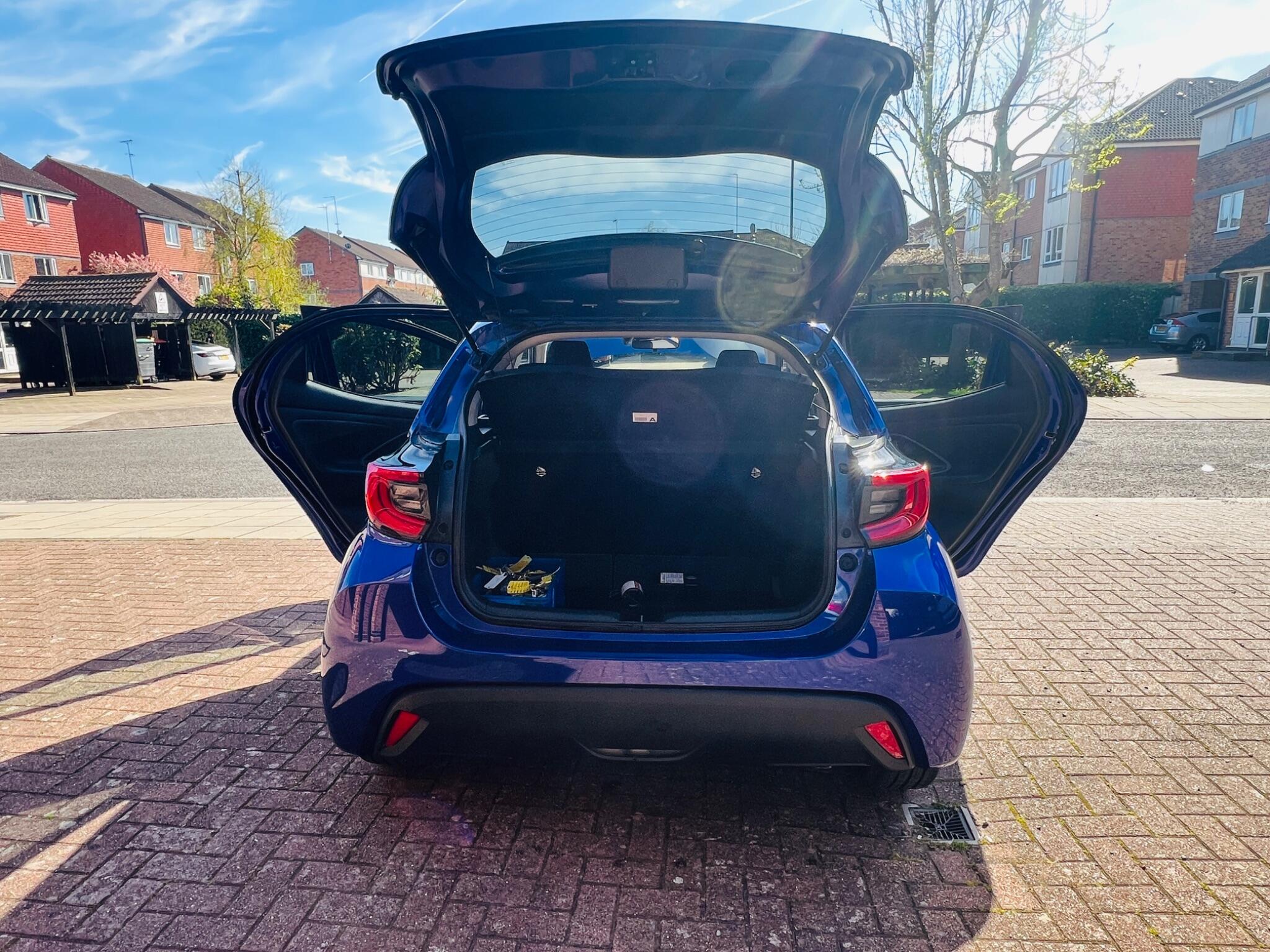 Toyota Yaris view 74