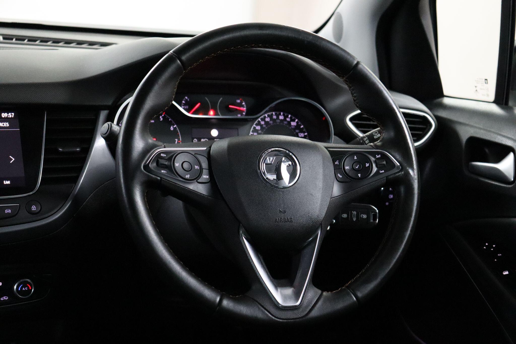 Vauxhall Crossland X view 45