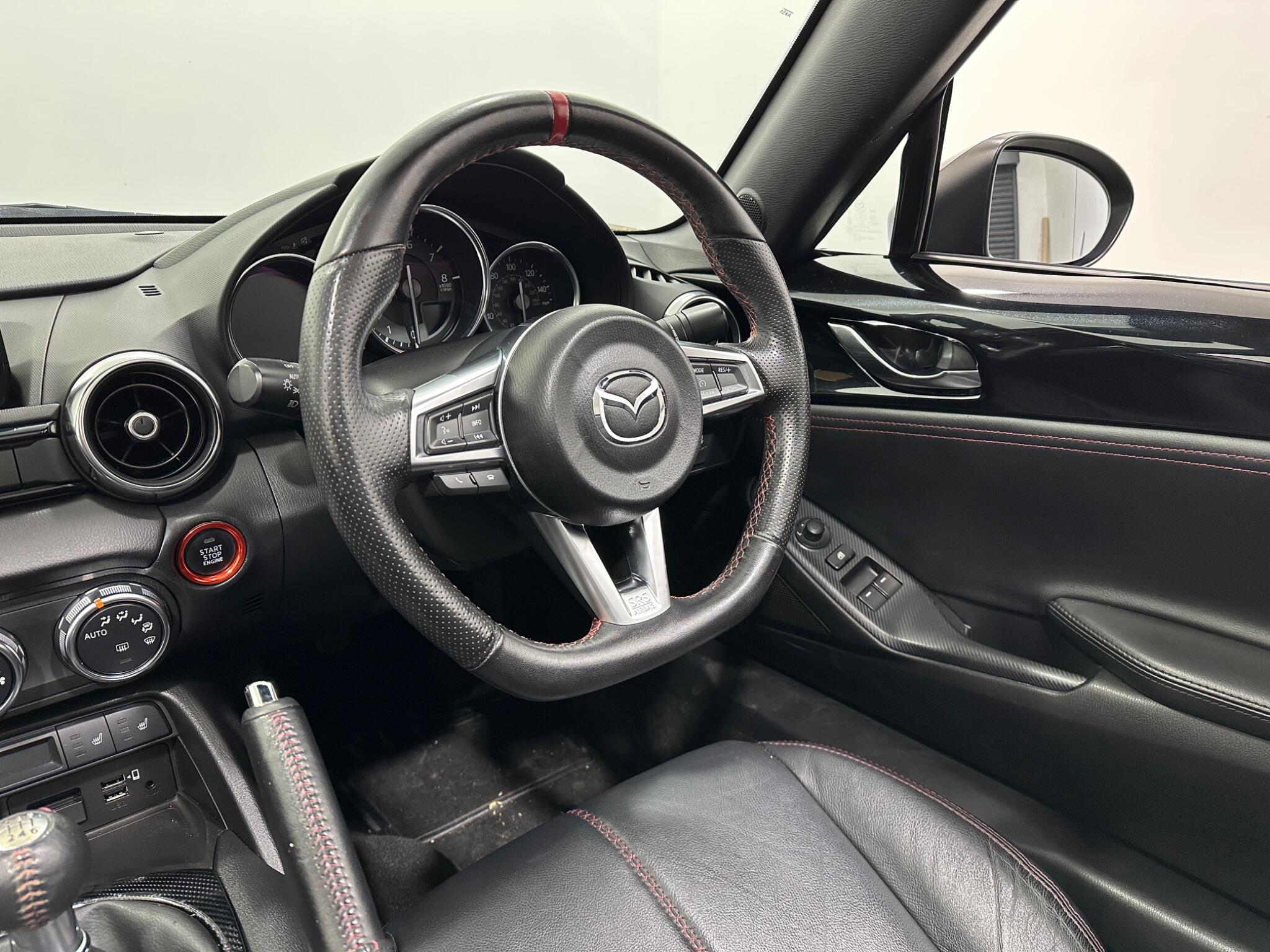 Mazda MX-5 view 12