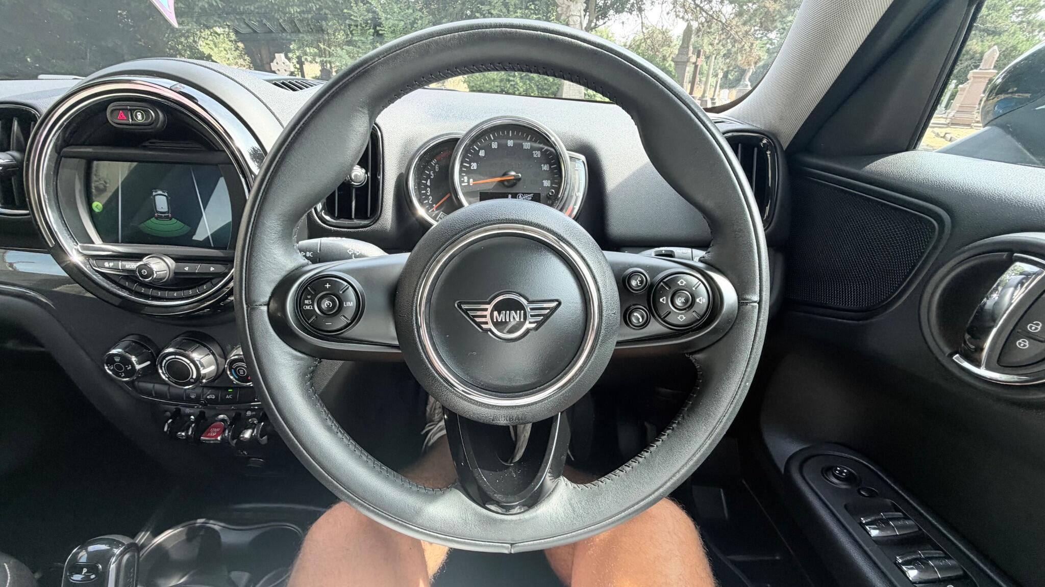 Mini Countryman view 60