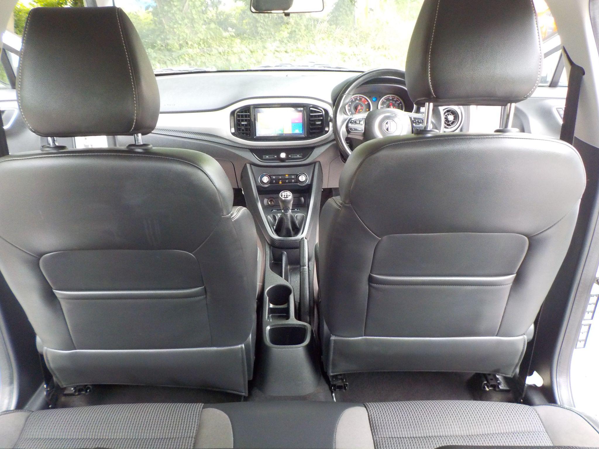 MG MG3 1.5 VTi-TECH Exclusive Euro 6 (s/s) 5dr