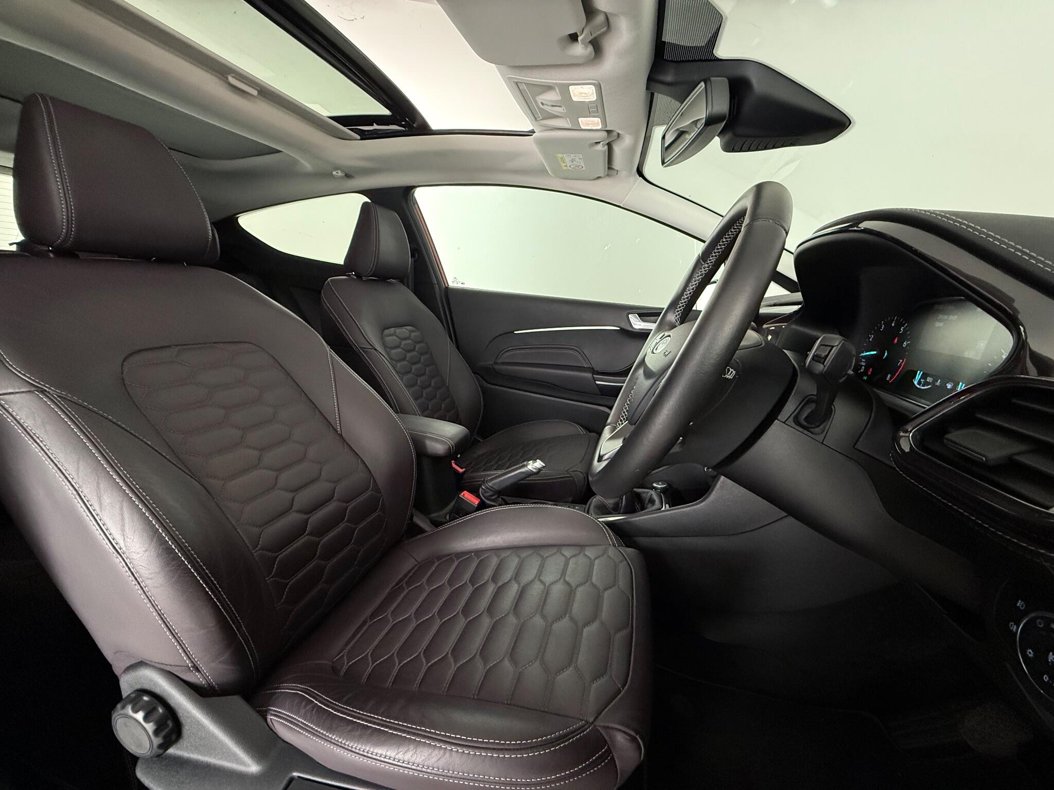Ford Fiesta view 13